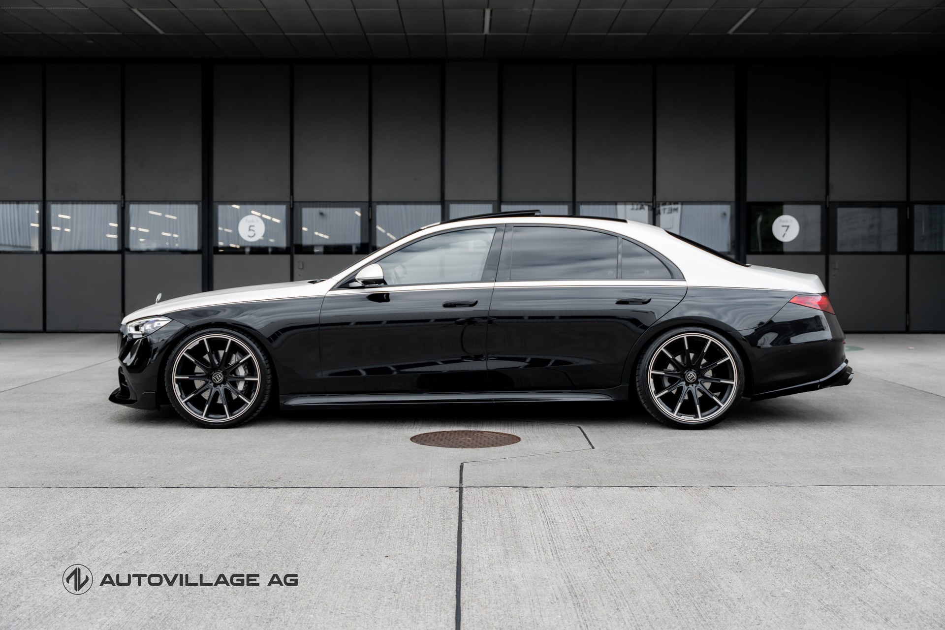 MERCEDES-BENZ S 450 d L 4Matic AMG Line 9G-Tronic-showroom-element-2