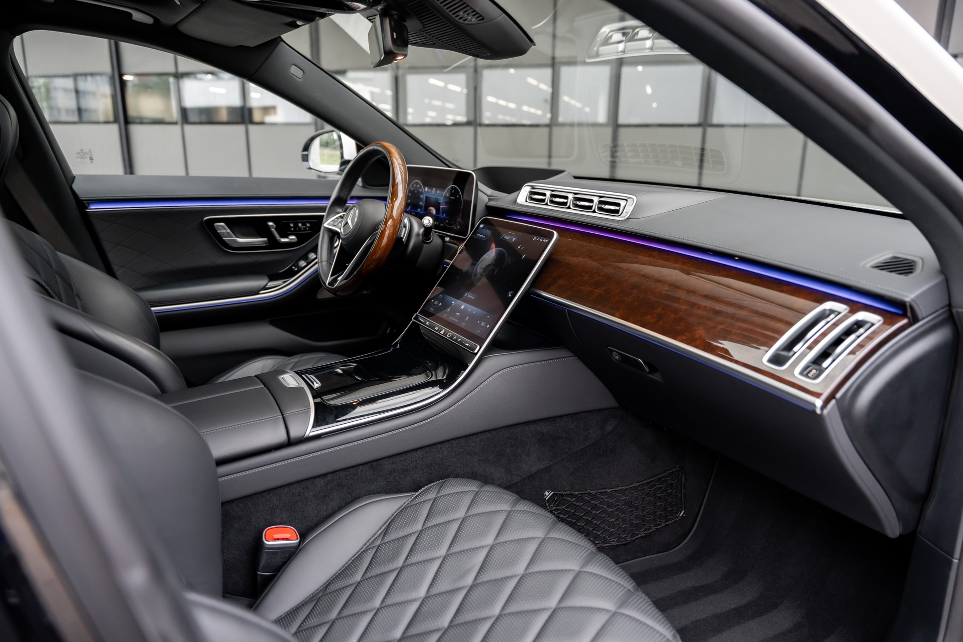 MERCEDES-BENZ S 450 d L 4Matic AMG Line 9G-Tronic-showroom-element-3