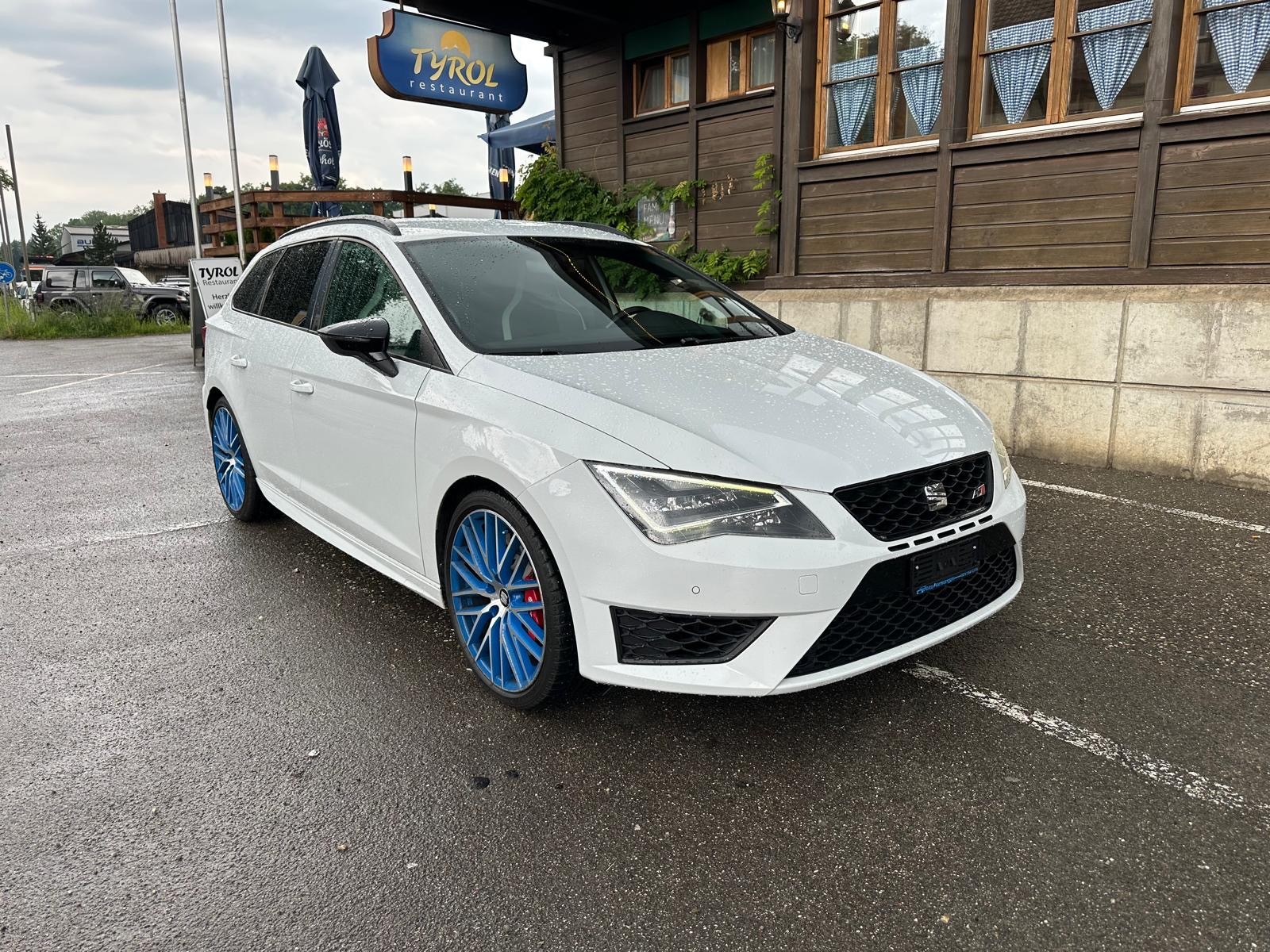 SEAT Leon ST 2.0 TSI Cupra 290 DSG