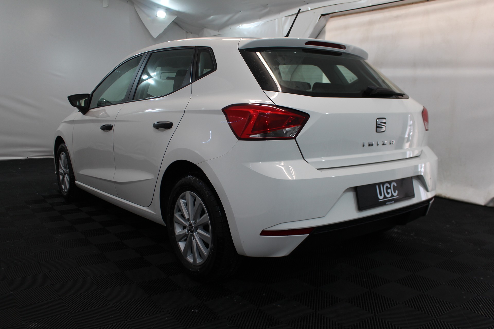 SEAT Ibiza 1.0 EcoTSI Reference-showroom-element-3