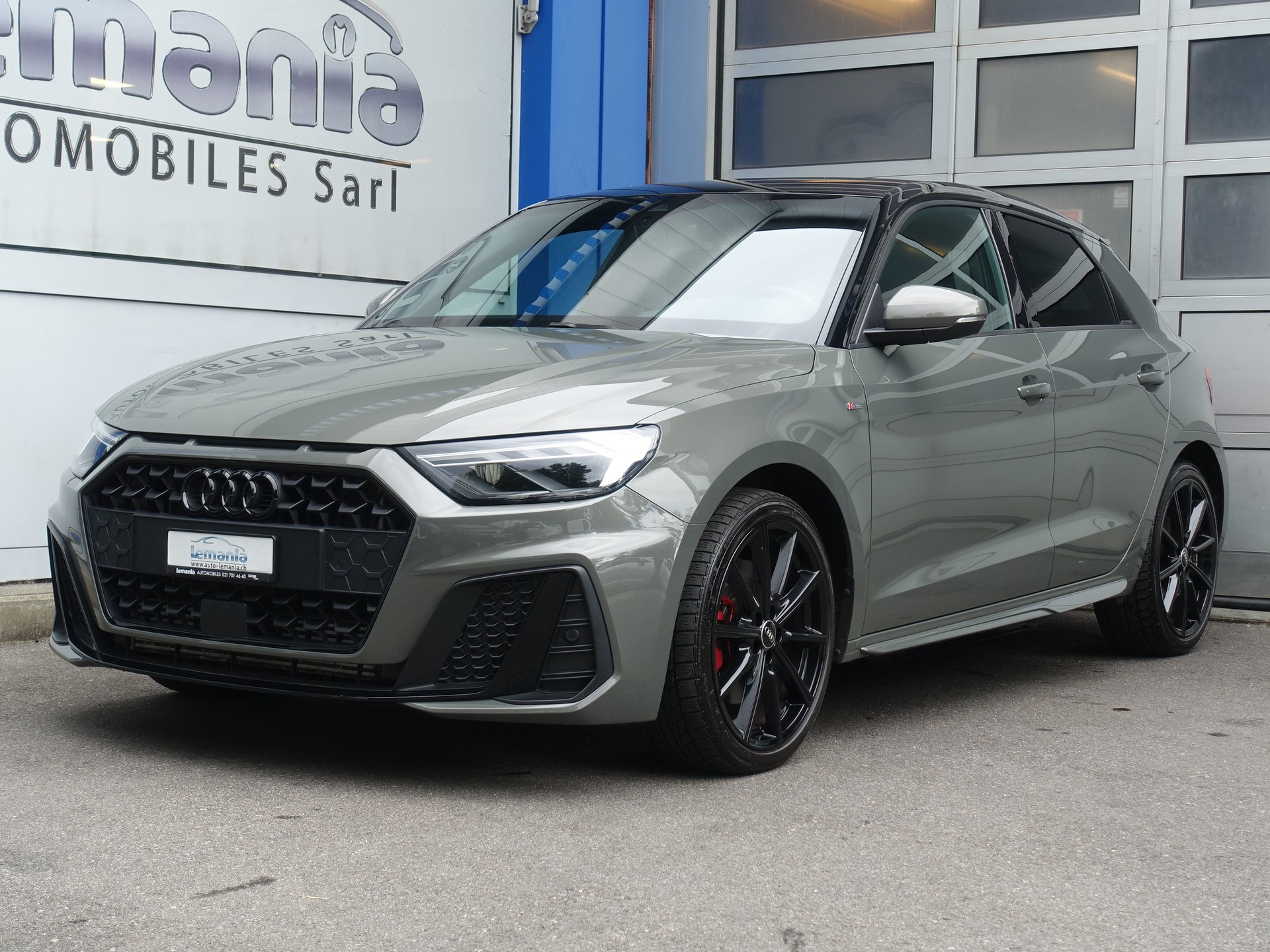 AUDI A1 Sportback 40 TFSI S Line S-tronic-showroom-element-1