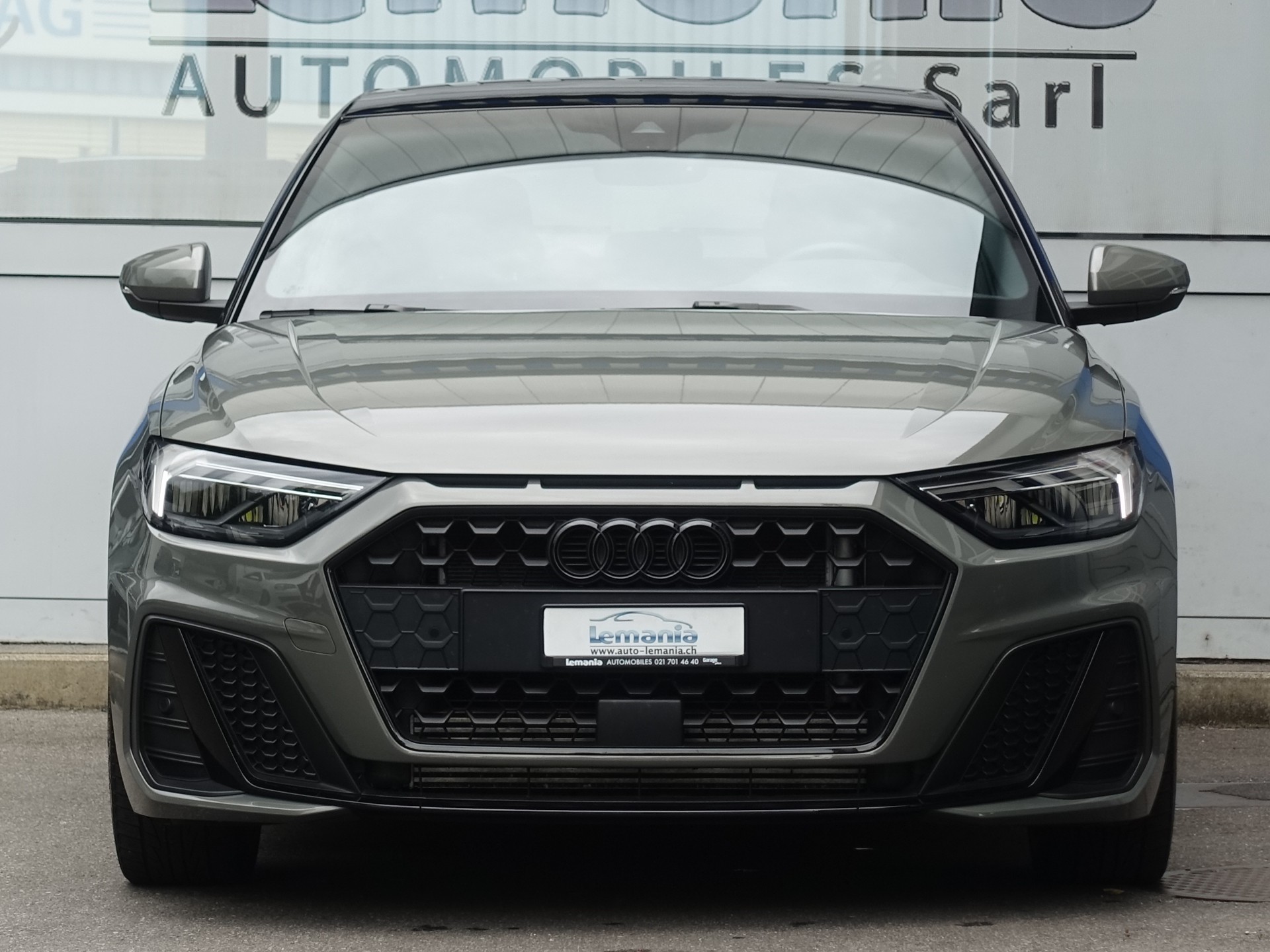 AUDI A1 Sportback 40 TFSI S Line S-tronic-showroom-element-2