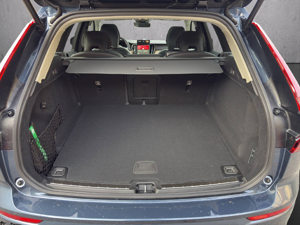 Image VOLVO XC60 XC60 2.0 T6 TE Ultra Dark eAWD