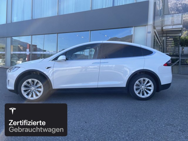 TESLA Model X Long Range AWD-showroom-element-2
