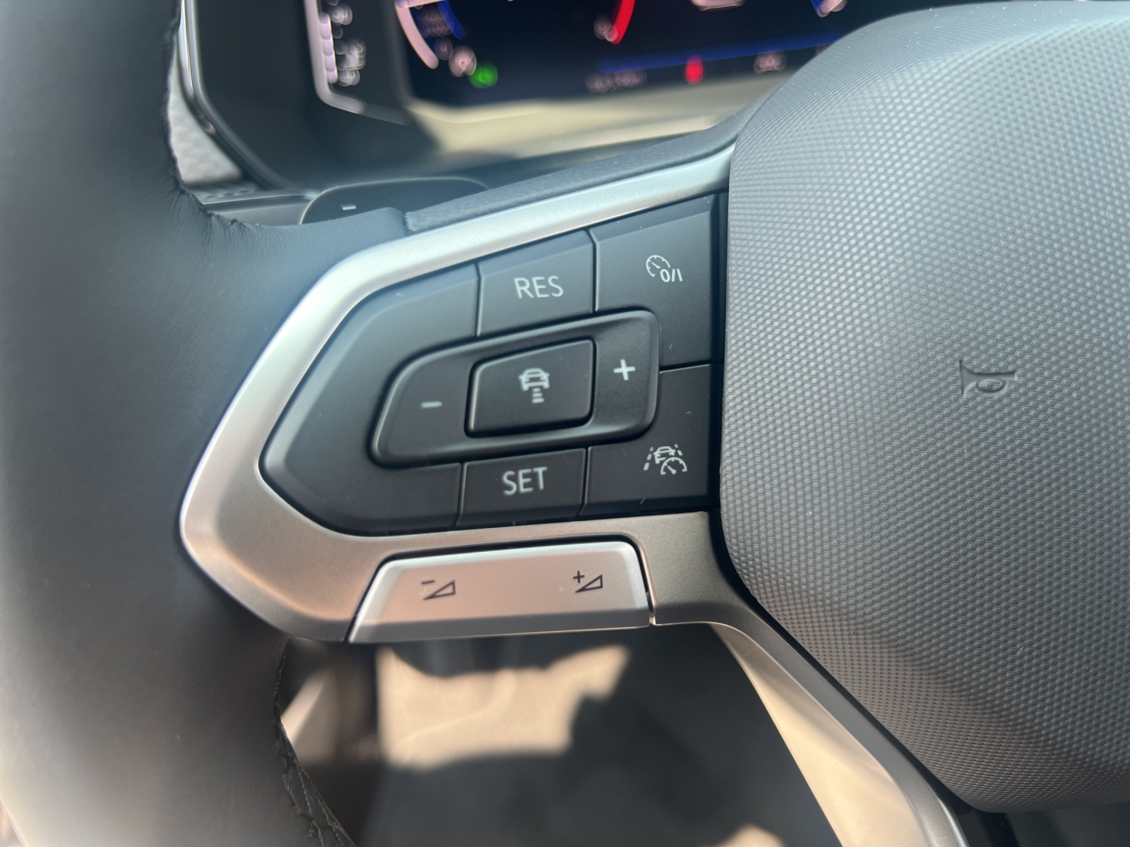 VW T-Cross 1.0 TSI EVO Life DSG-image-14