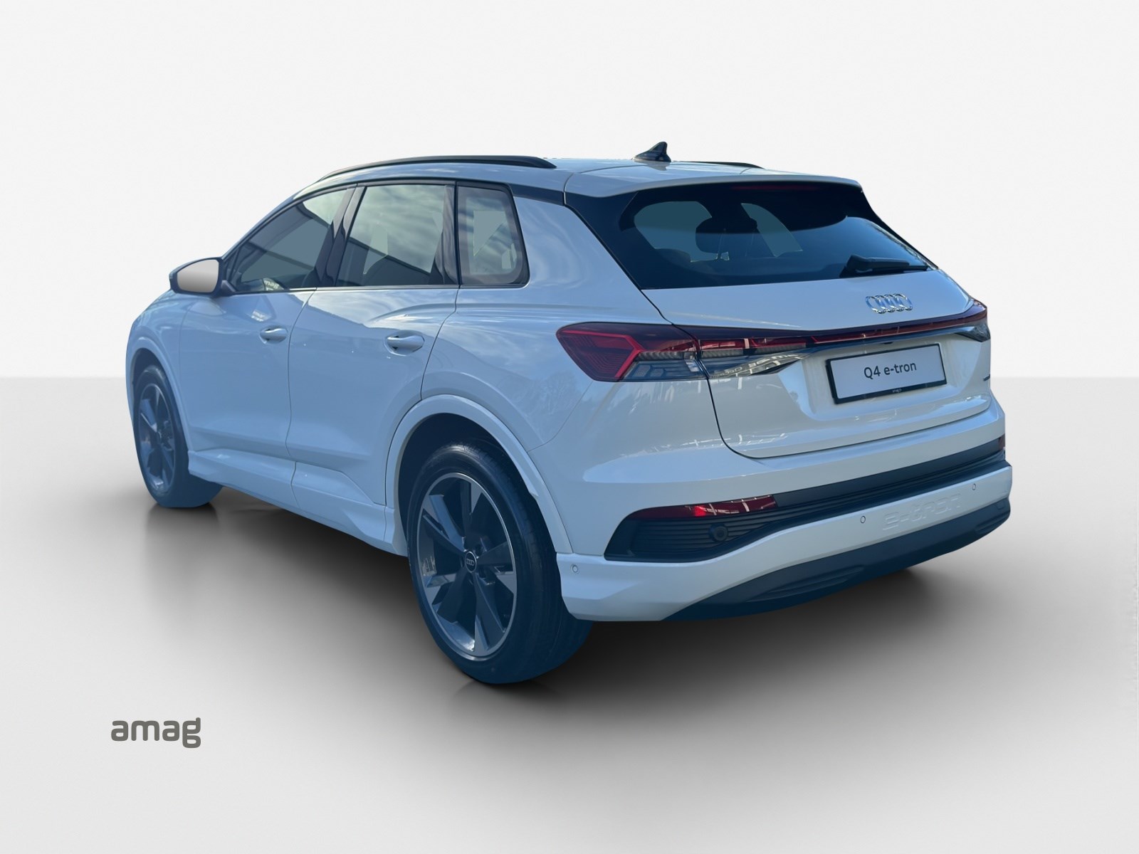 AUDI Q4 e-tron 45 Attraction quattro-showroom-element-2