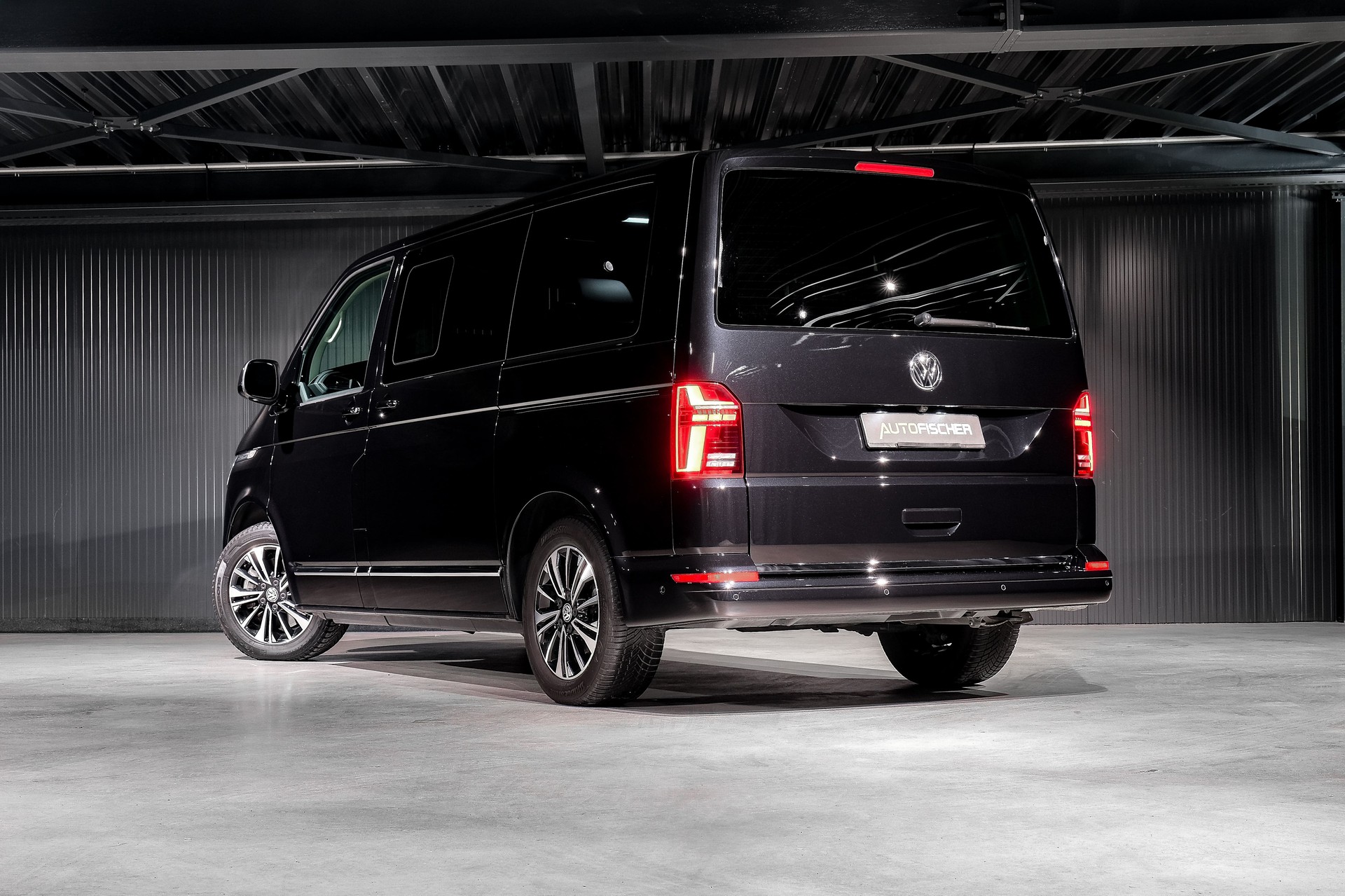 VW T6.1 Multivan 2.0 Bi-TDI Highline 4Motion DSG-showroom-element-2