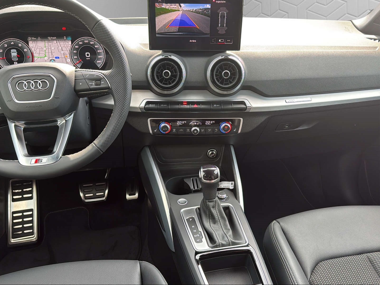 AUDI Q2 35 TFSI S line S-tronic-image-11