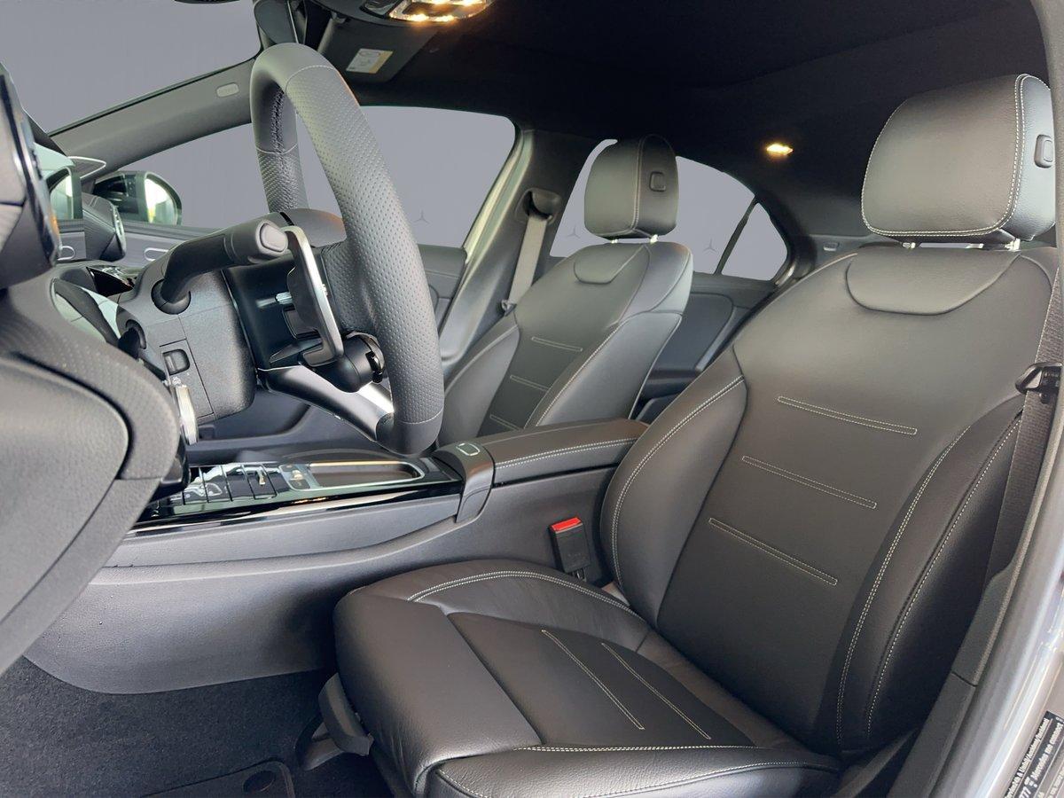 MERCEDES-BENZ A 35 AMG 4matic Limousine-image-6