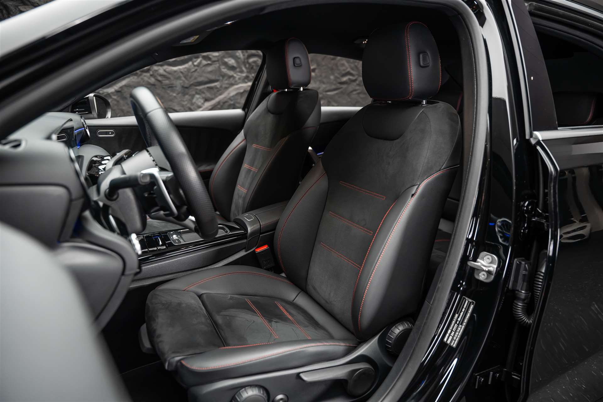 MERCEDES-BENZ A AMG 35 4Matic+ 8G-DCT *Facelift*Limousine*-image-9