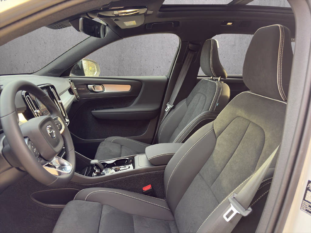 Image VOLVO XC40 XC40 2.0 B4 MH Black Edition