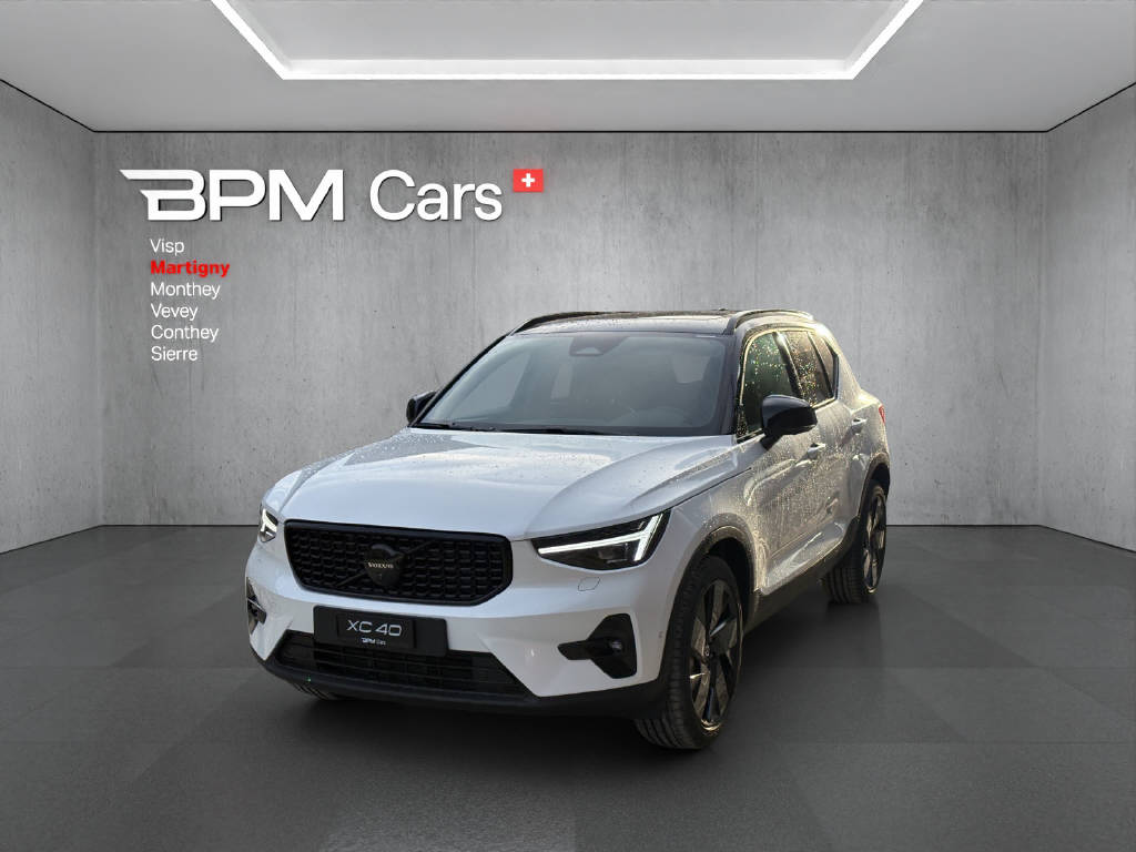 Photo VOLVO XC40 XC40 2.0 B4 MH Black Edition