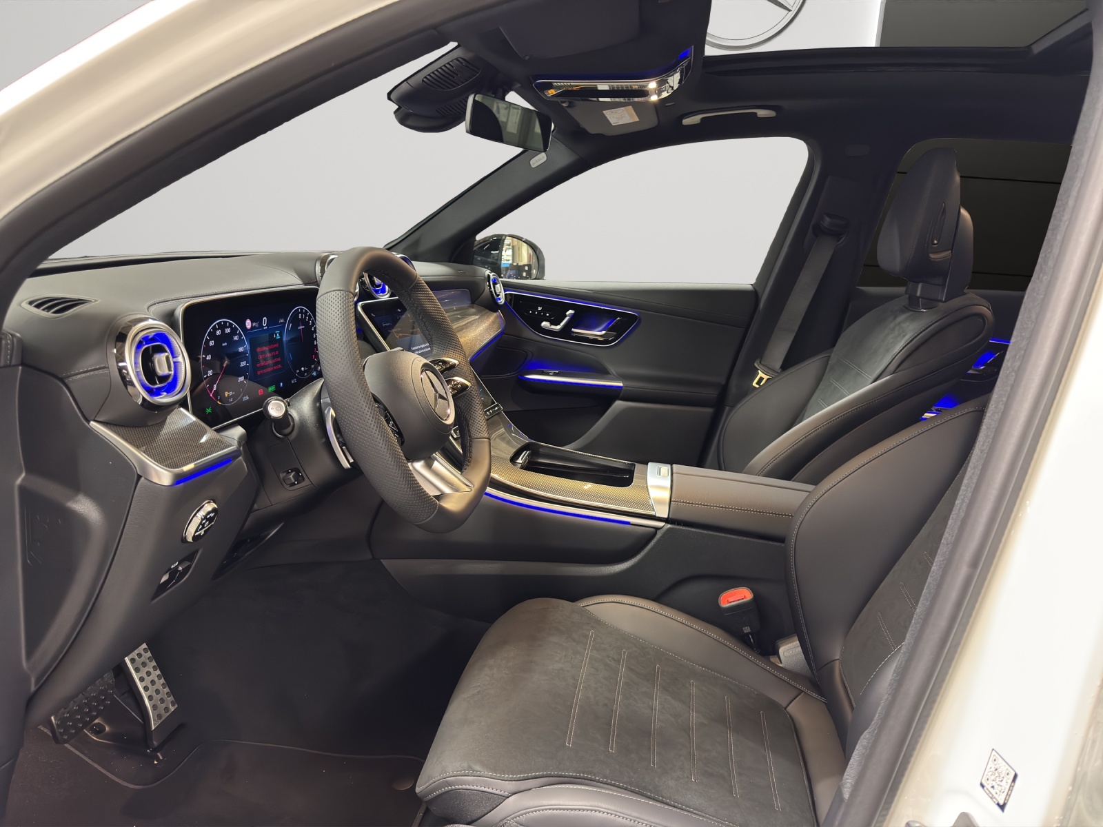 Image MERCEDES-BENZ GLC-300 GLC 300 e 4Matic EQ Star 9G-Tronic