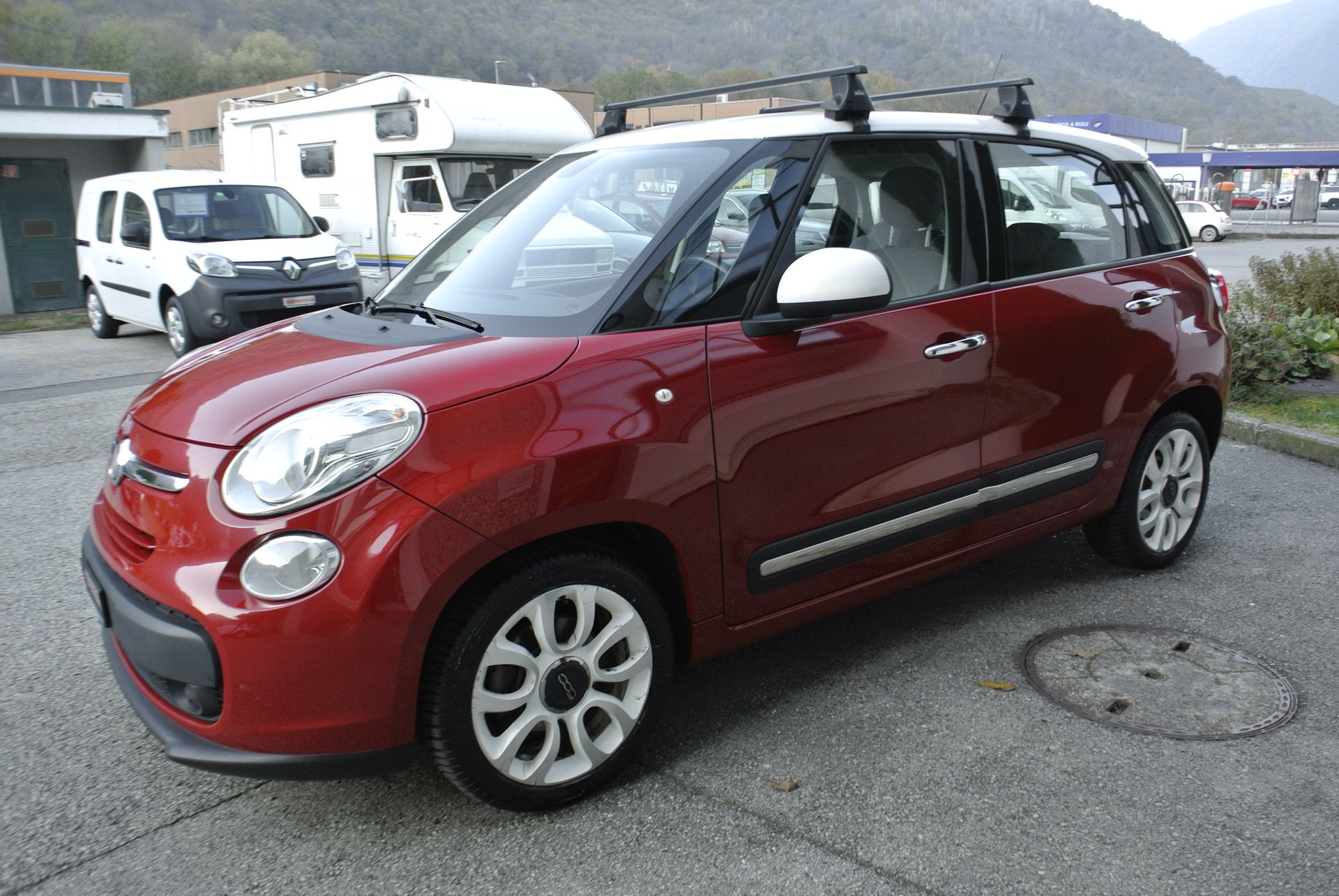 FIAT 500L 1.6 JTD Pop Star-showroom-element-1