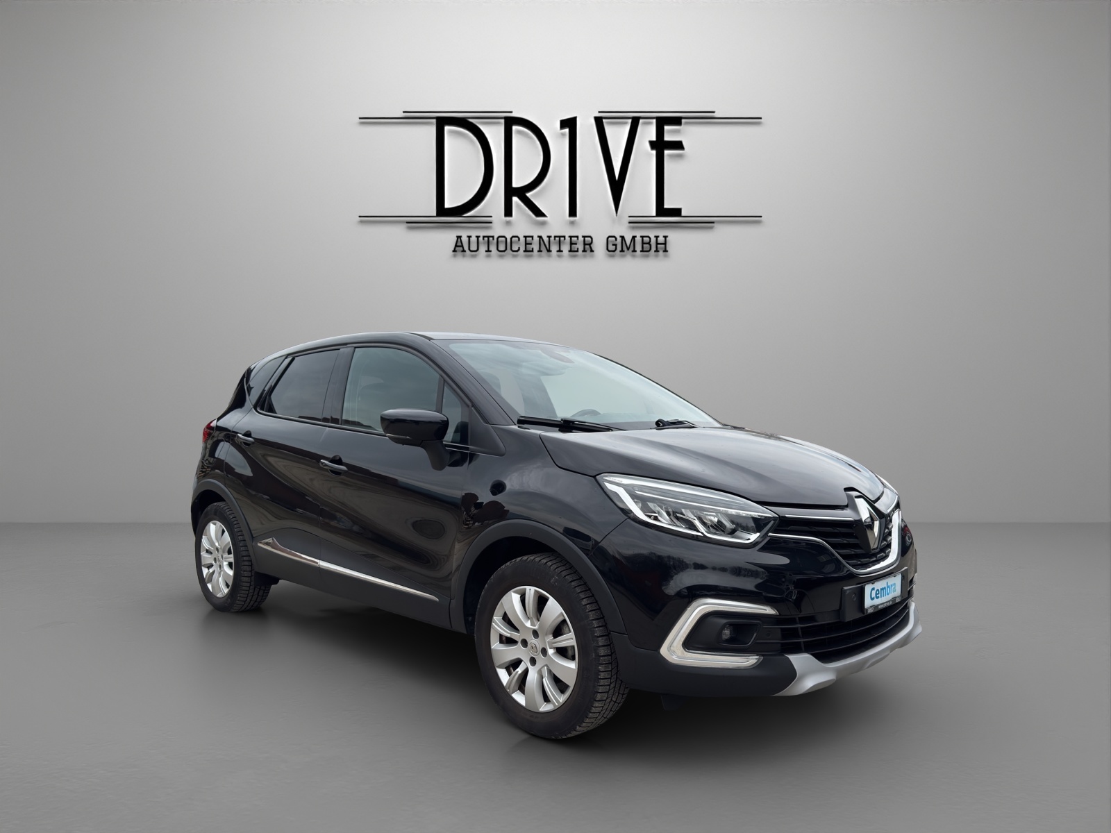 RENAULT Captur 1.2 T 16V Intens EDC-showroom-element-2