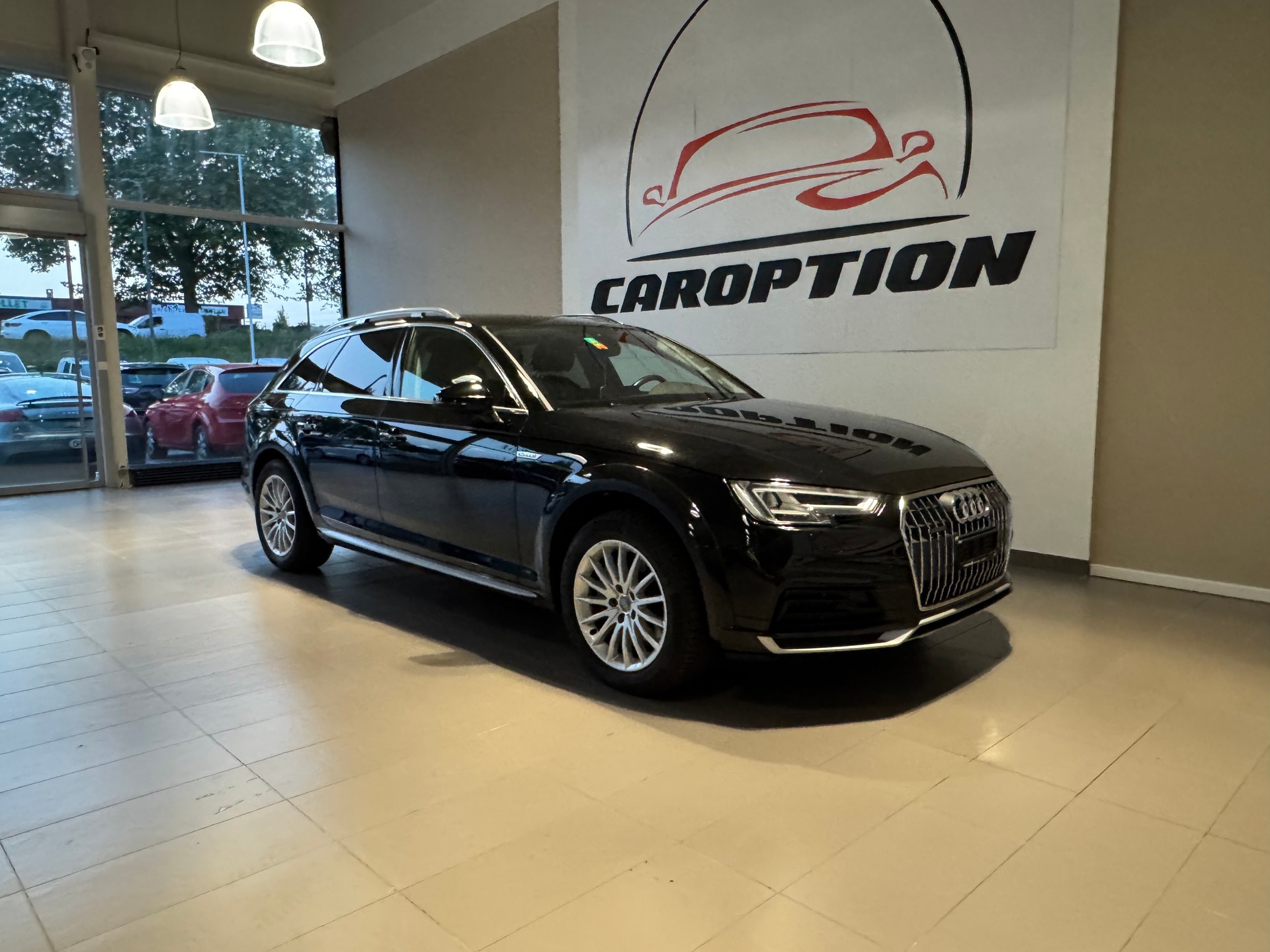AUDI A4 allroad 45 TFSI quattro S-tronic-showroom-element-3