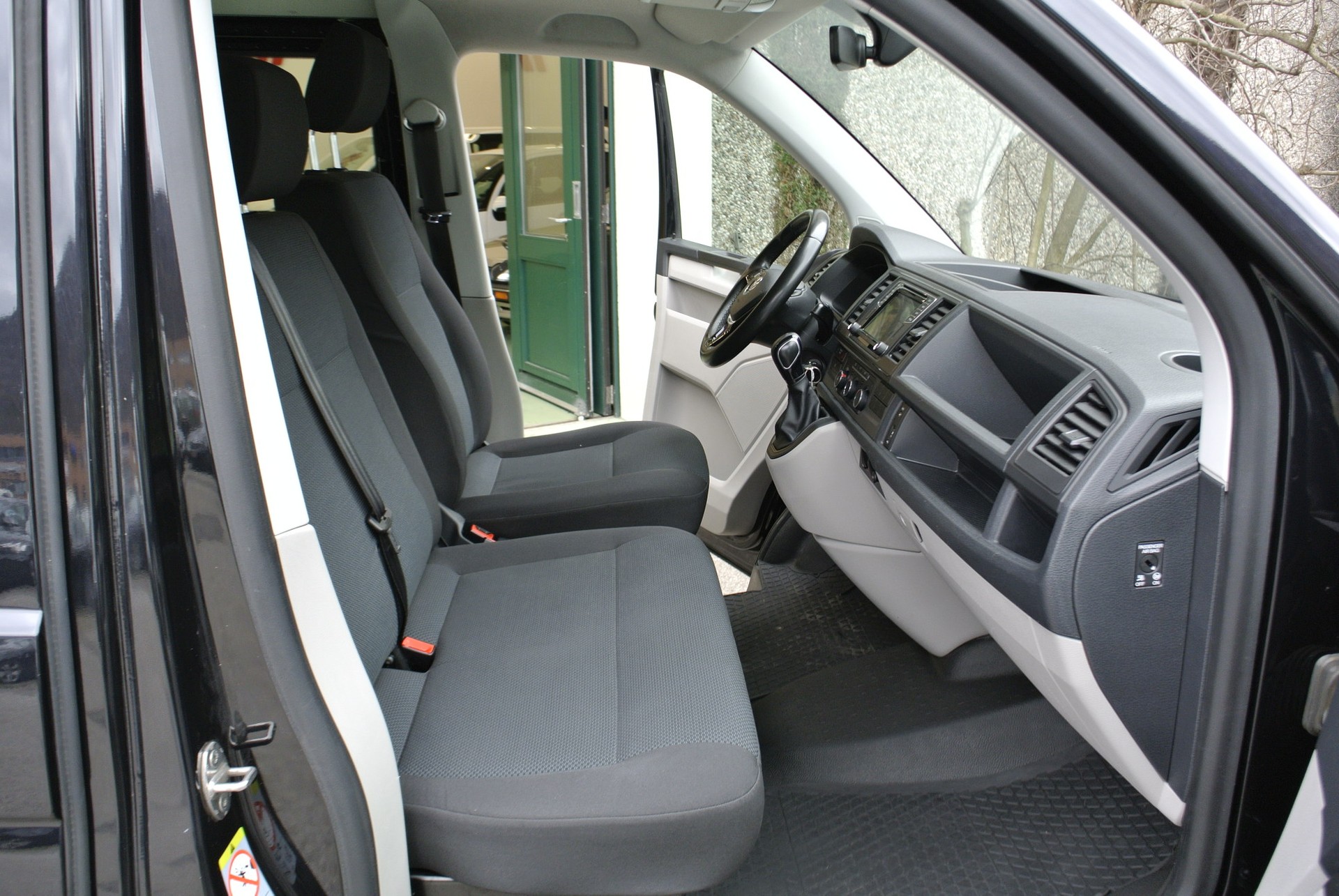 VW T6 2.0 TDI DSG-image-14