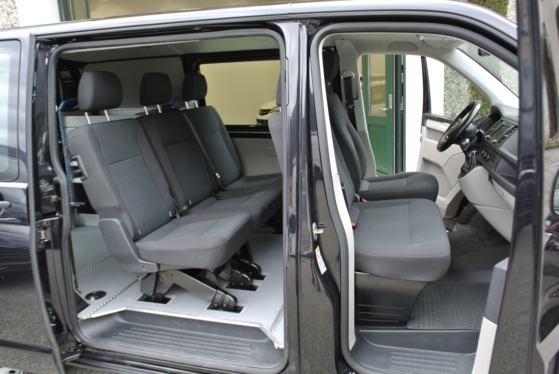 VW T6 2.0 TDI DSG-image-18