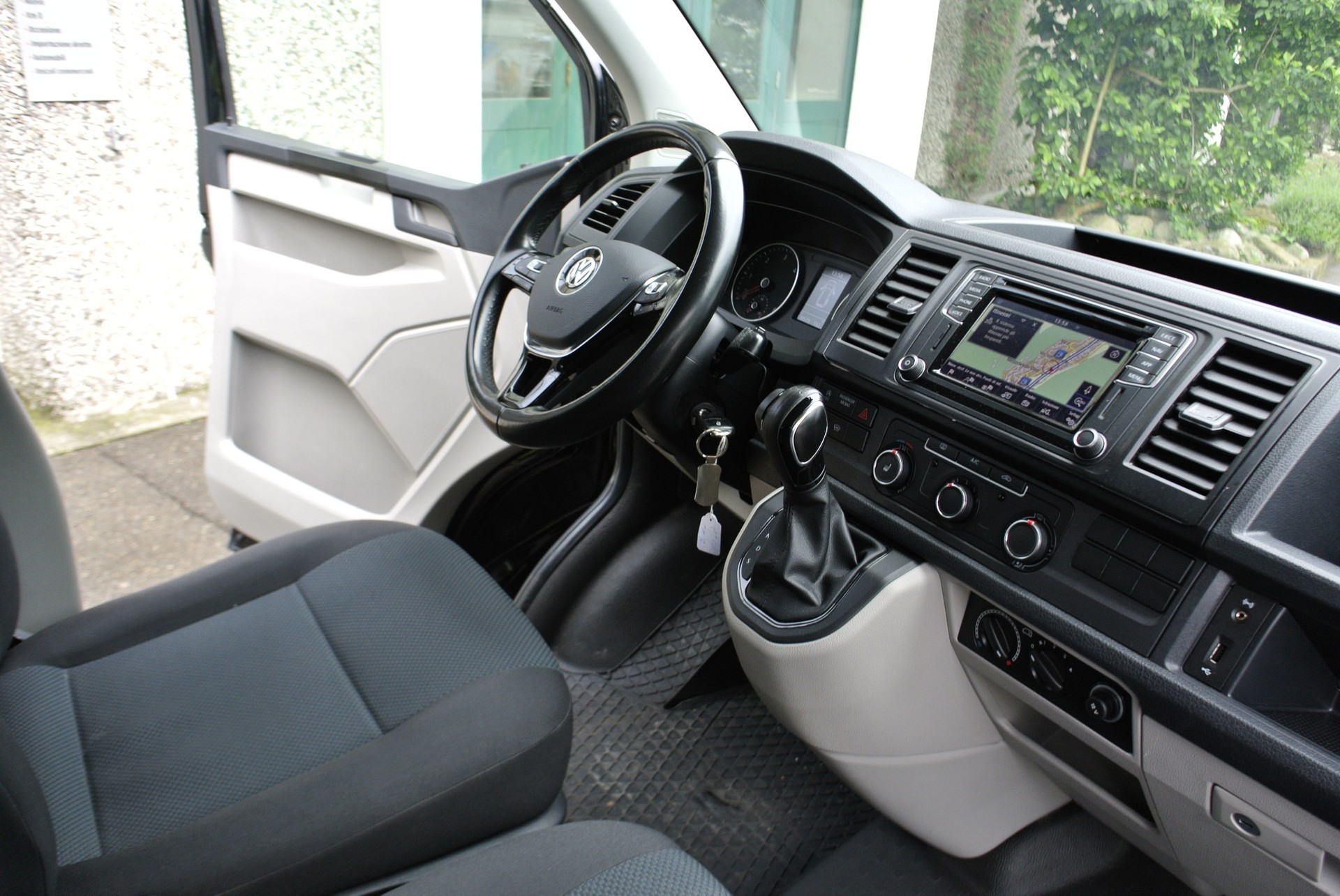 VW T6 2.0 TDI DSG-image-15