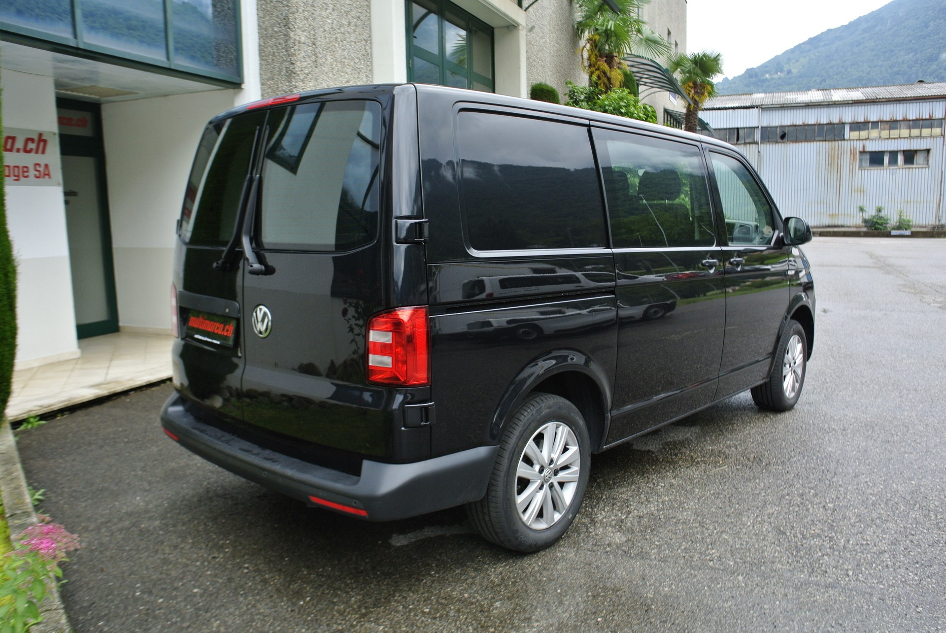 VW T6 2.0 TDI DSG-showroom-element-3