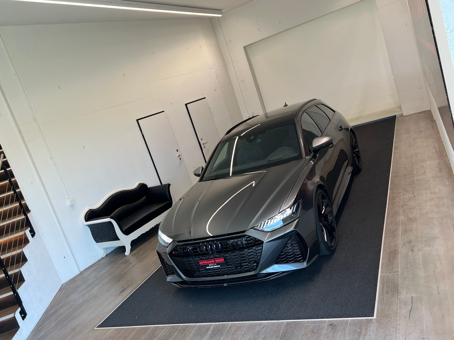 AUDI RS6 Avant 4.0 TFSI V8 Performance quattro-showroom-element-3