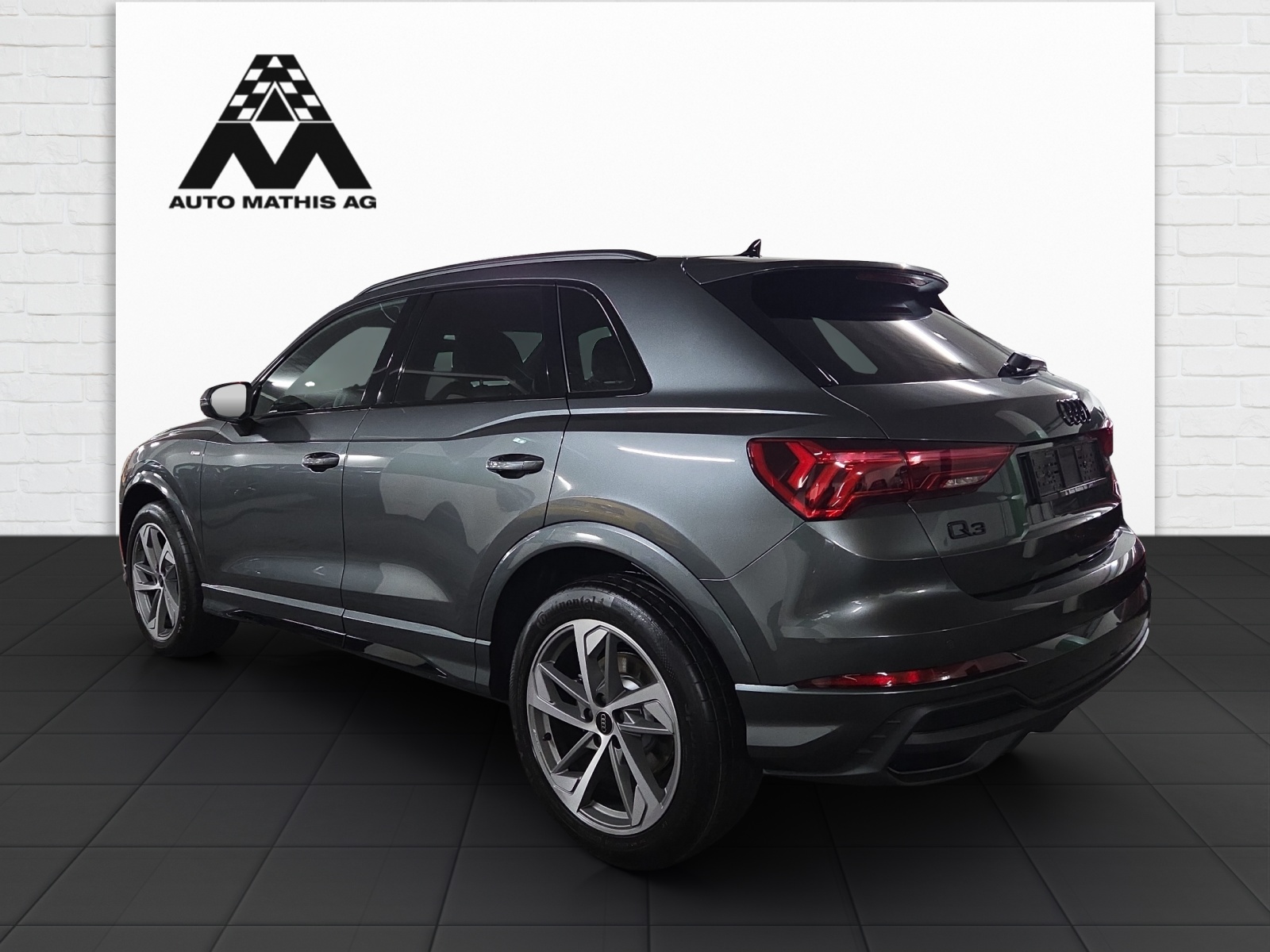 AUDI Q3 40 TFSI S line quattro S-tronic-showroom-element-3