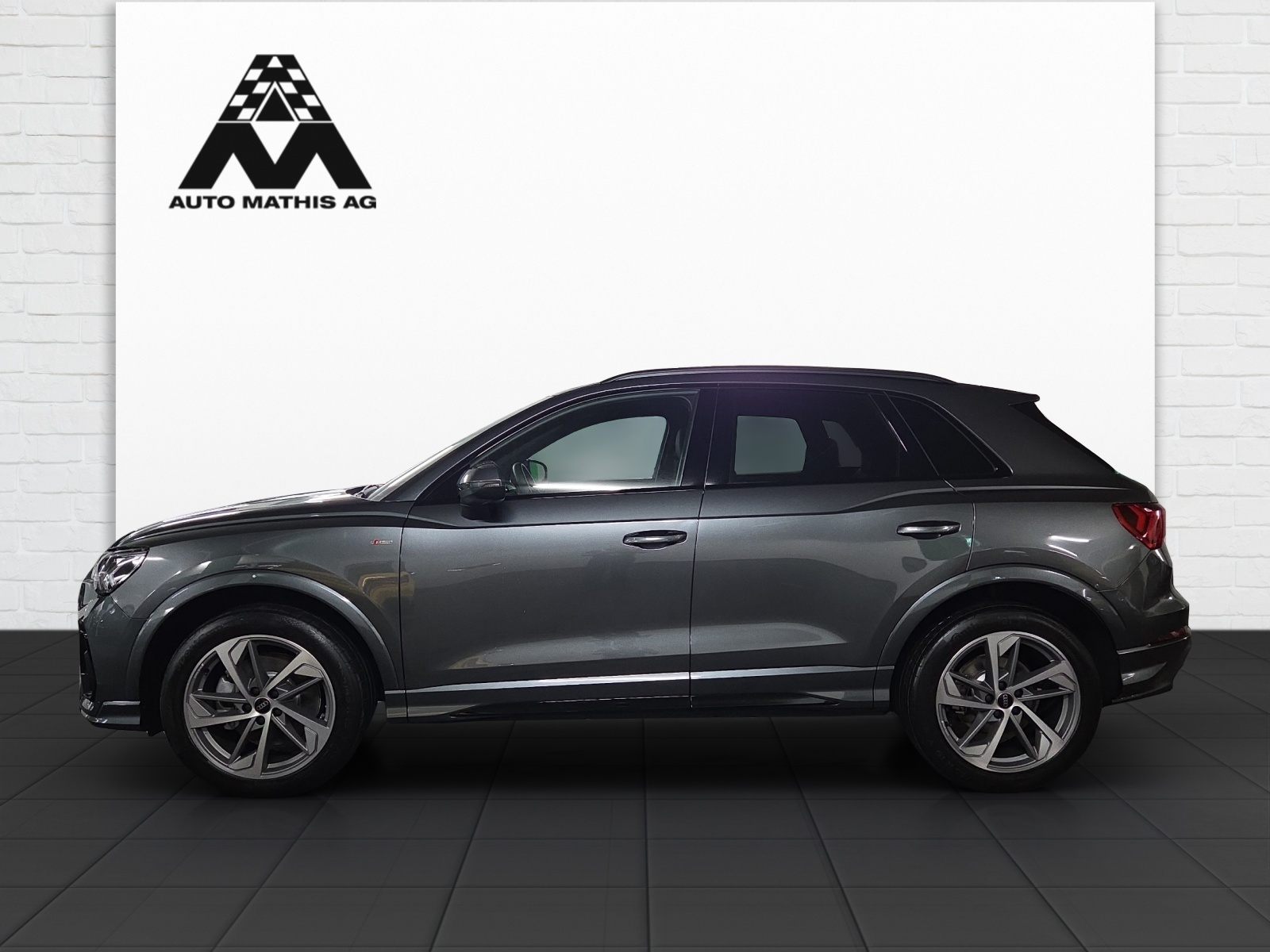 AUDI Q3 40 TFSI S line quattro S-tronic-showroom-element-2