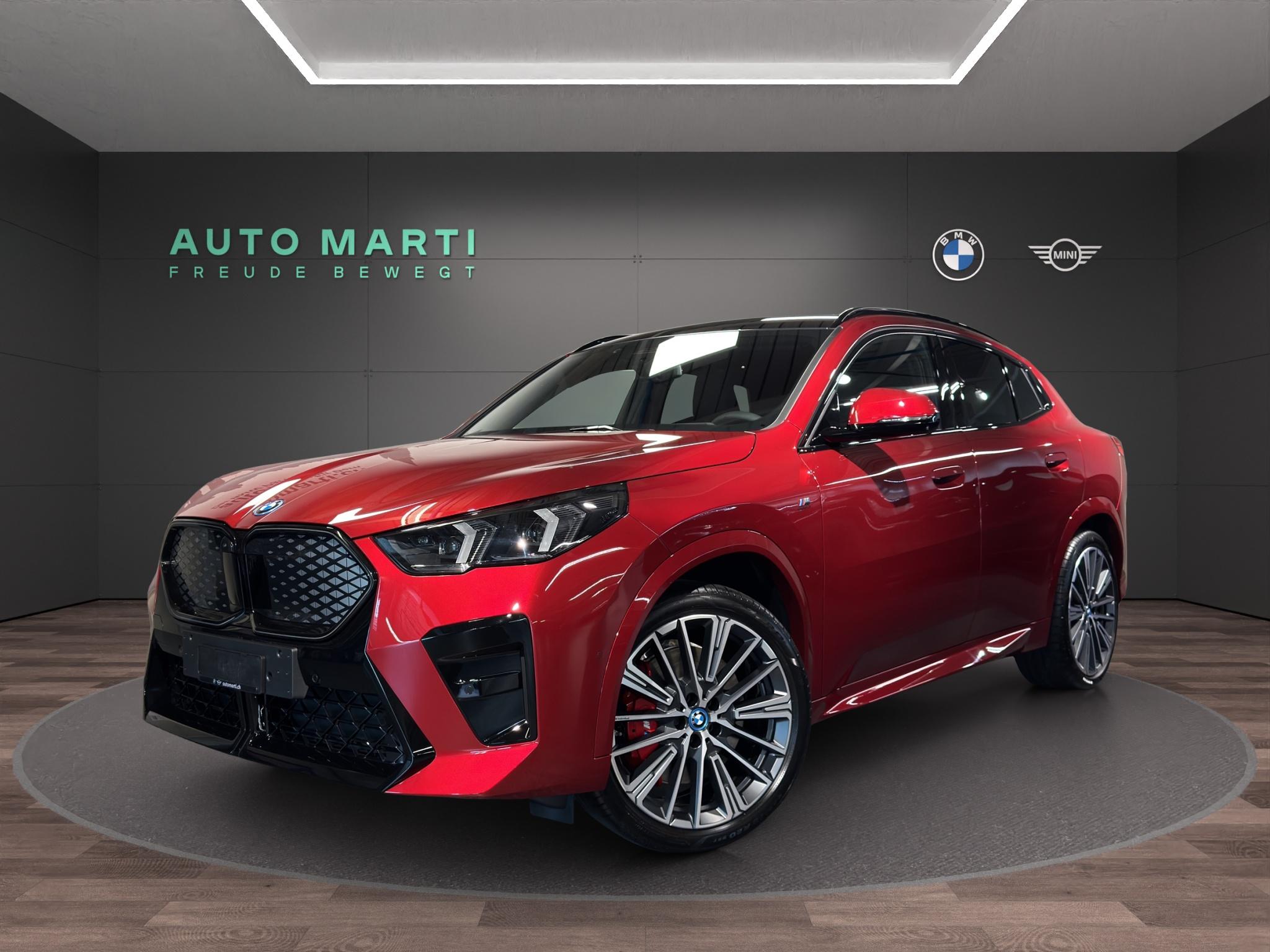 BMW iX2 30 xDrive (SUV / Geländewagen) BMW BMW iX2 30 xDrive (SUV / Geländewagen)