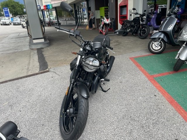 MOTO GUZZI V7 IV 850 Stone