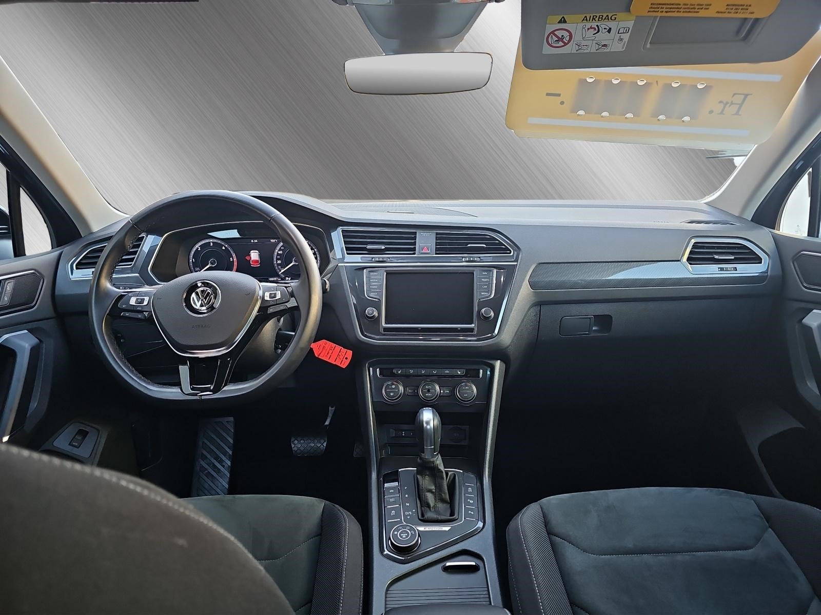 VW Tiguan 2.0 TDI SCR Highline DSG 4Motion-image-11