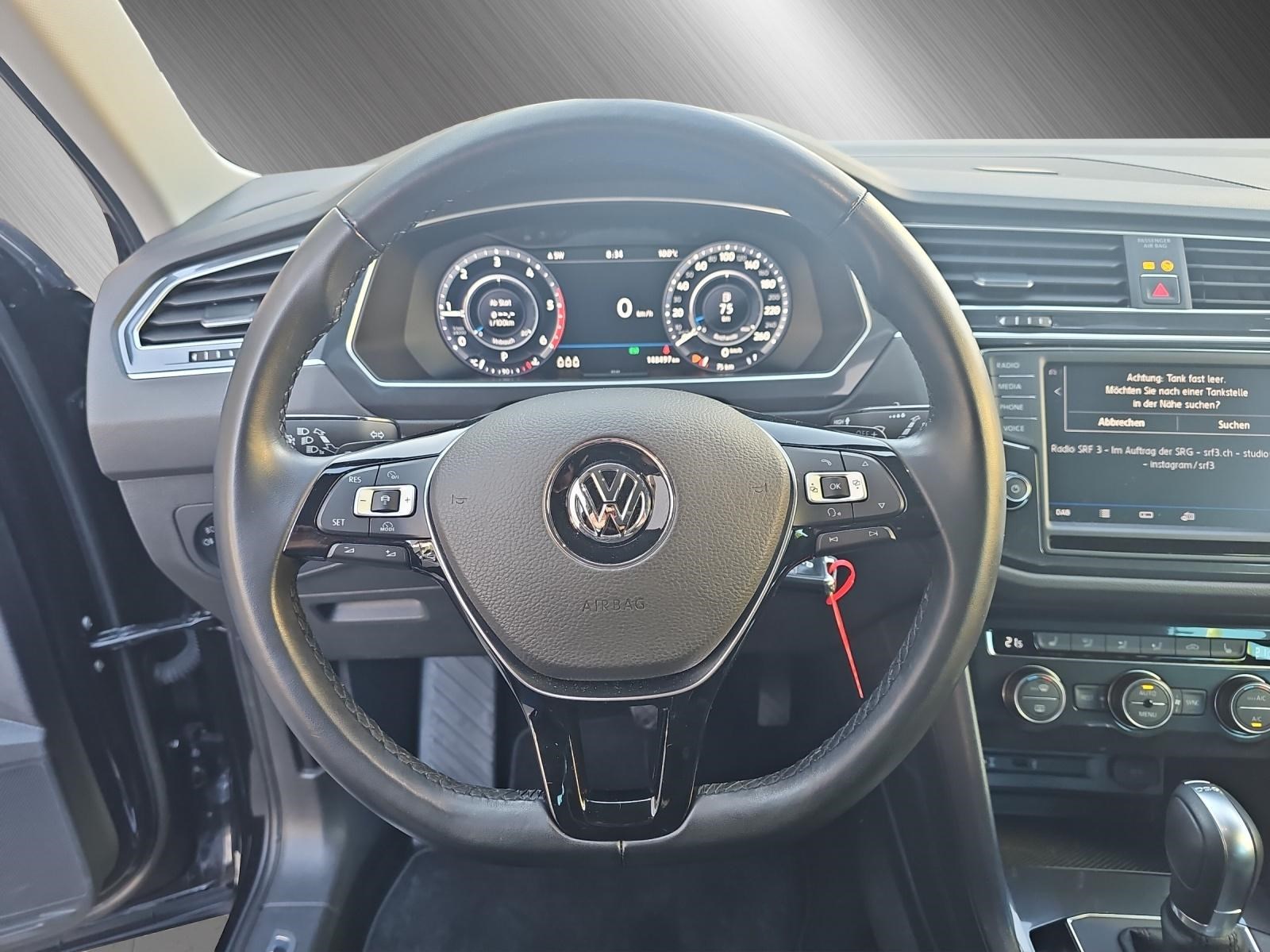 VW Tiguan 2.0 TDI SCR Highline DSG 4Motion-image-13