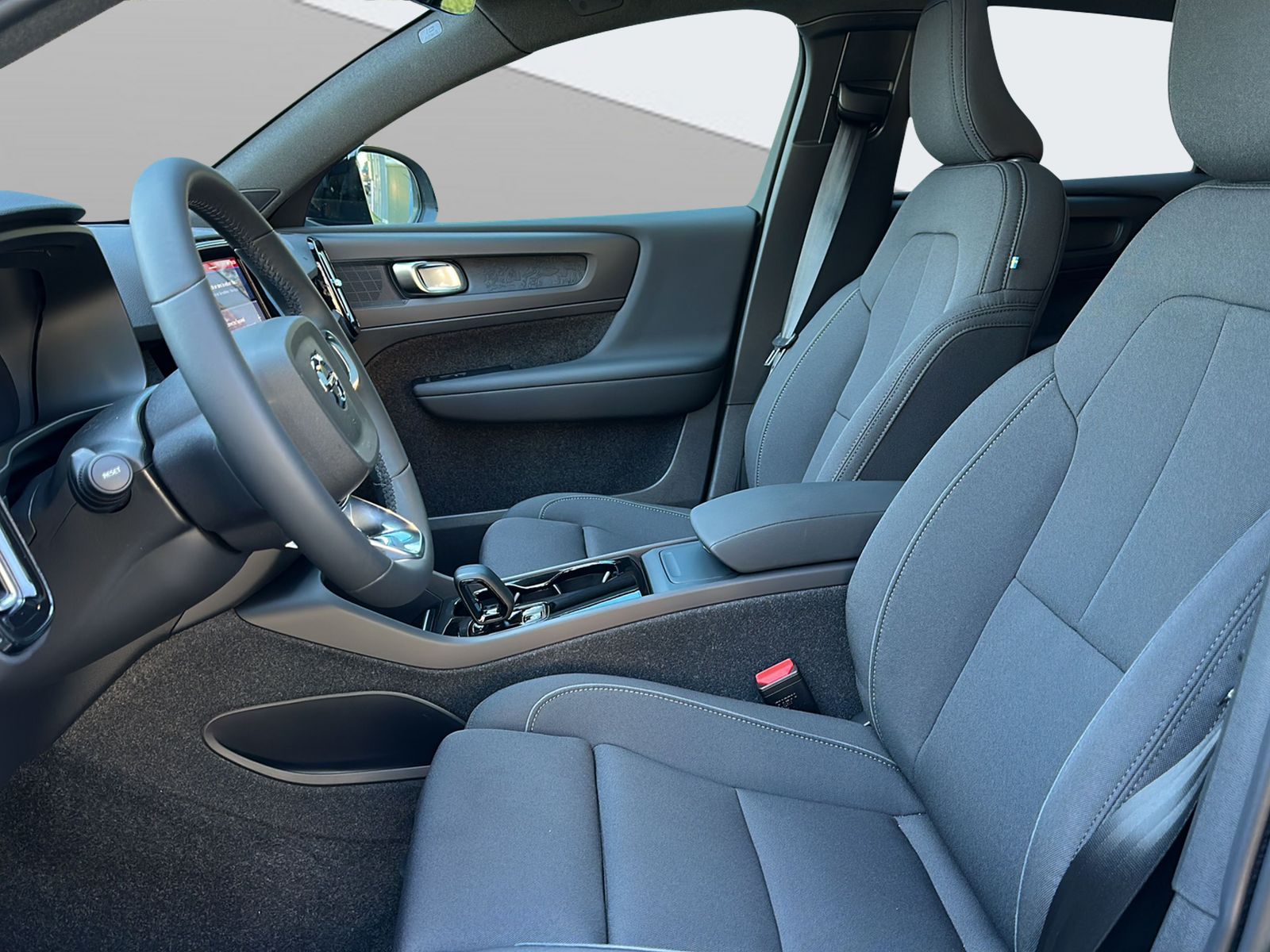 Image VOLVO C40 C40 E80 Plus