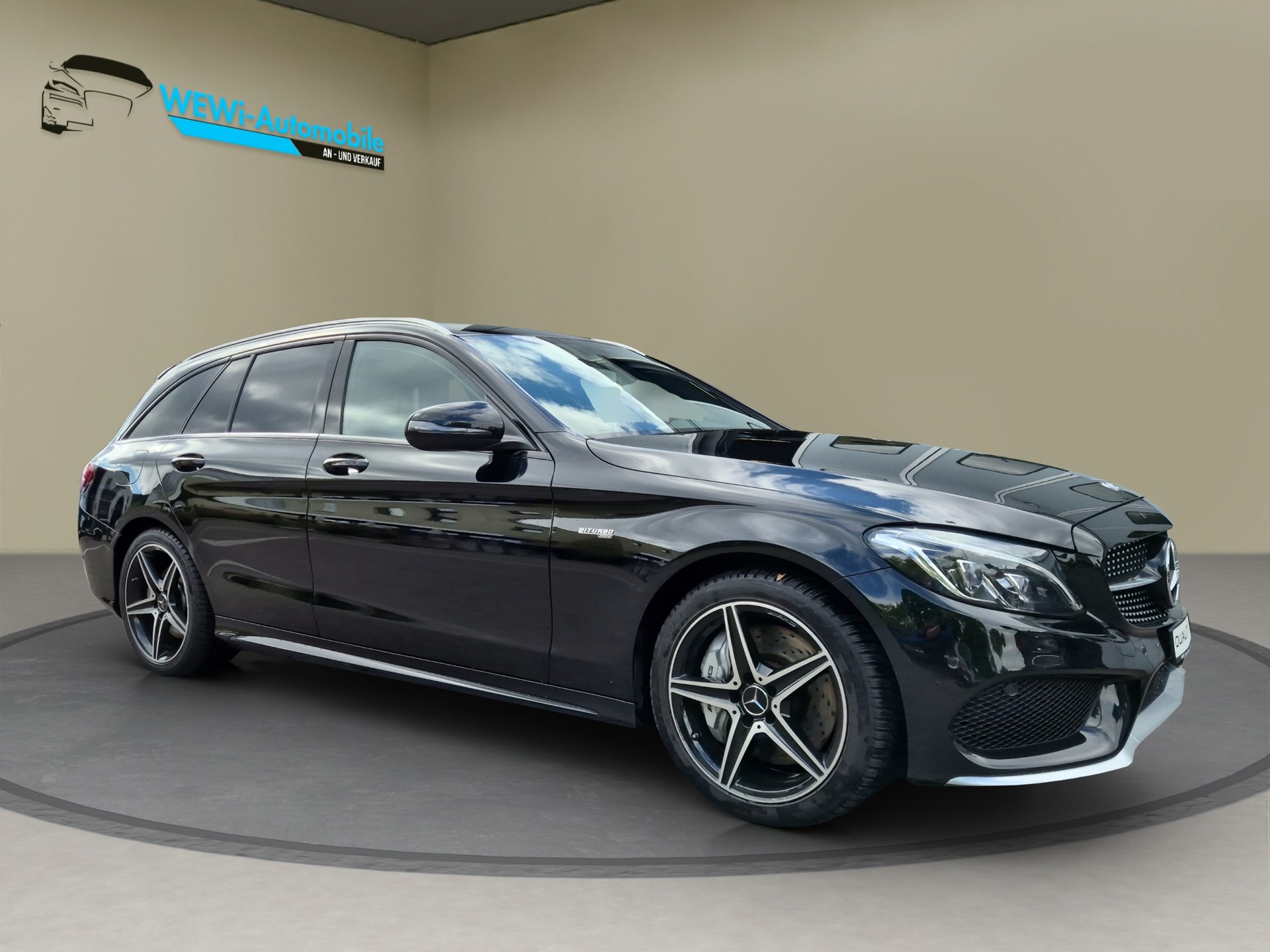 MERCEDES-BENZ C 43 AMG 4Matic 9G-Tronic-image-6