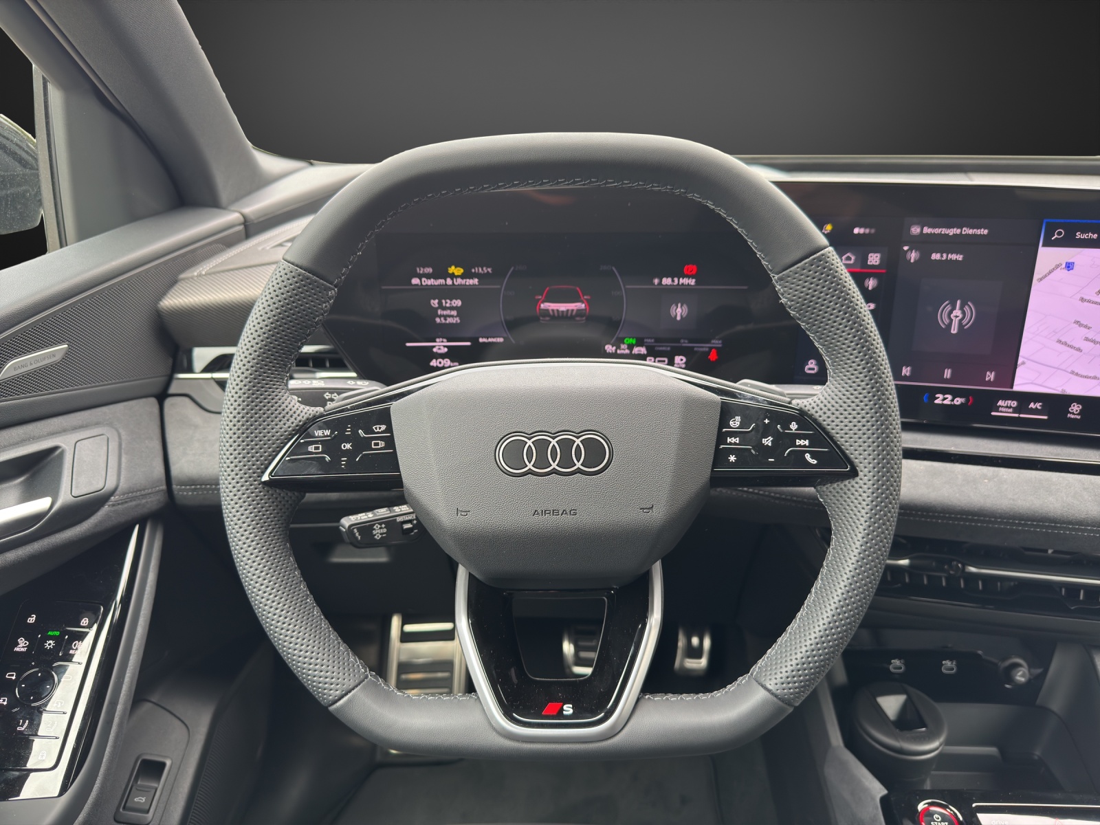 AUDI SQ6 e-tron quattro-image-10