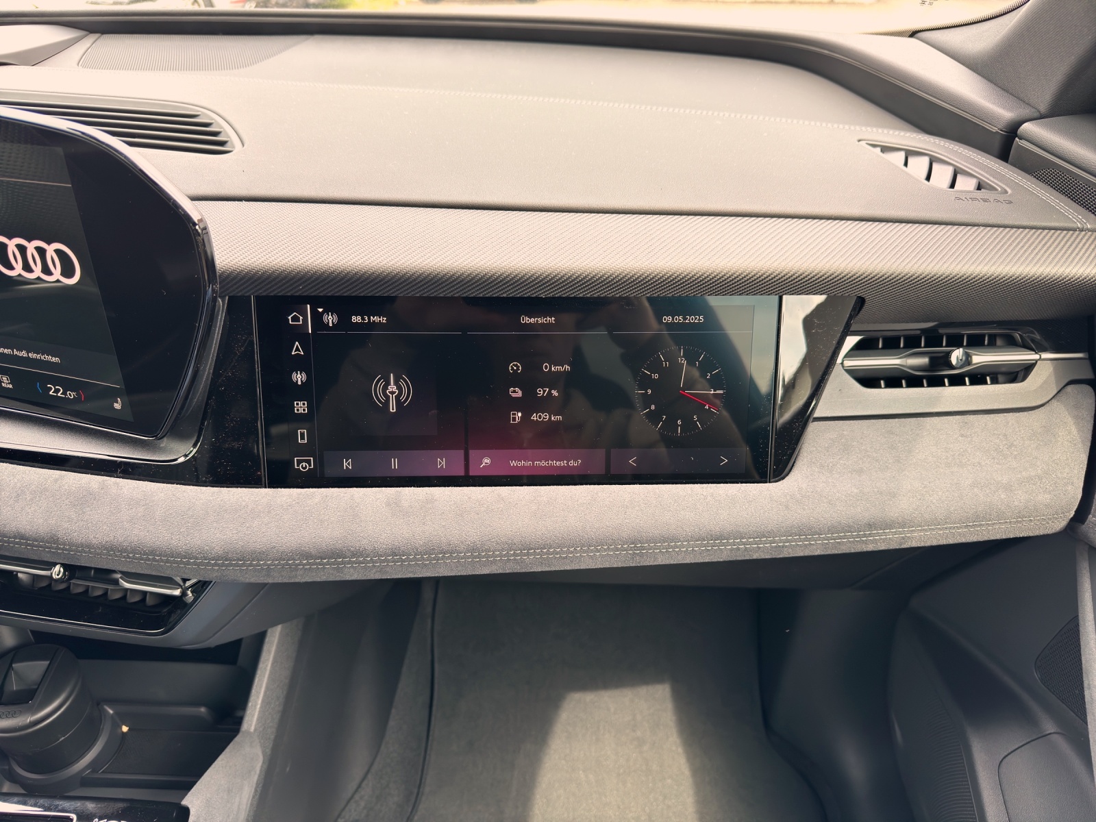 AUDI SQ6 e-tron quattro-image-15