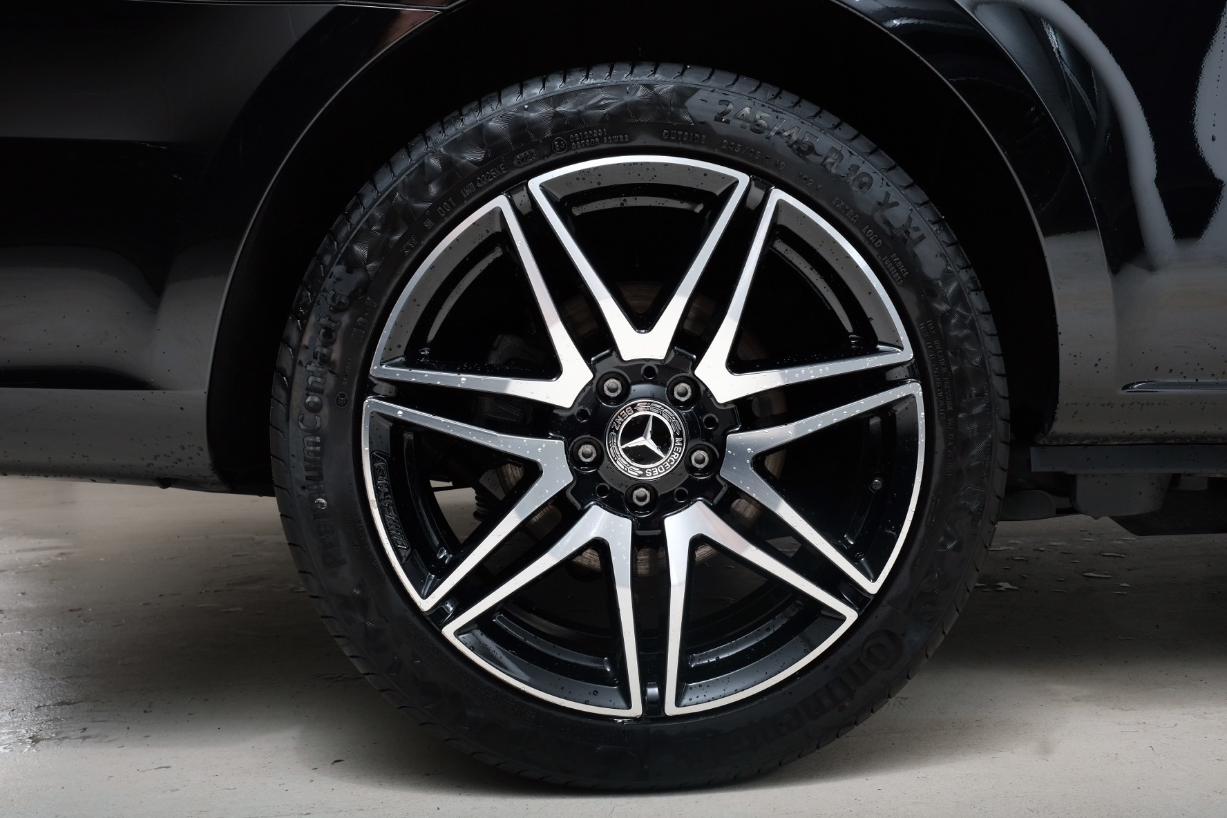 MERCEDES-BENZ V 300 d extralang Avantgarde 4Matic 9G-Tronic-showroom-element-1