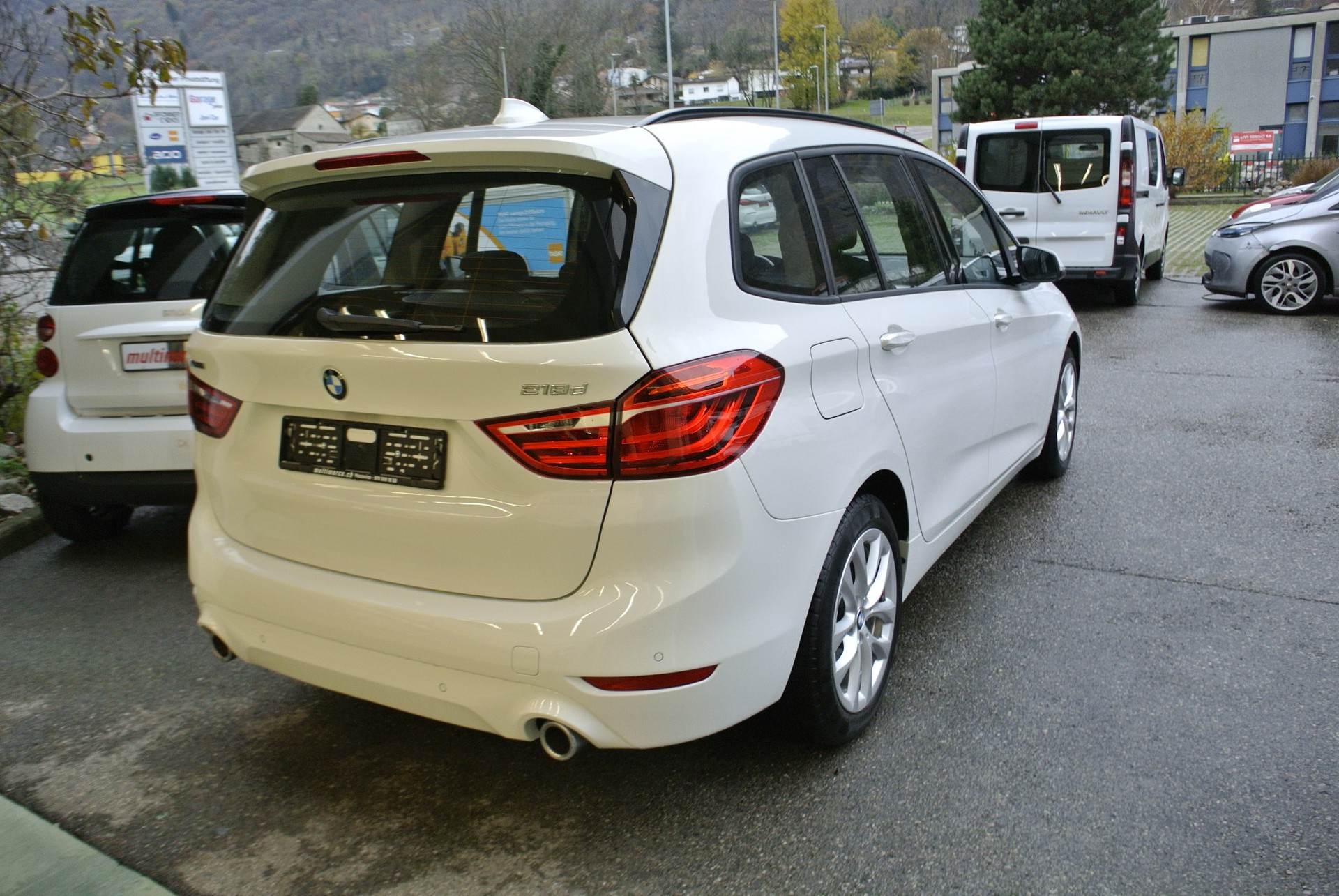 BMW 218d xDrive Gran Tourer Steptronic-image-5