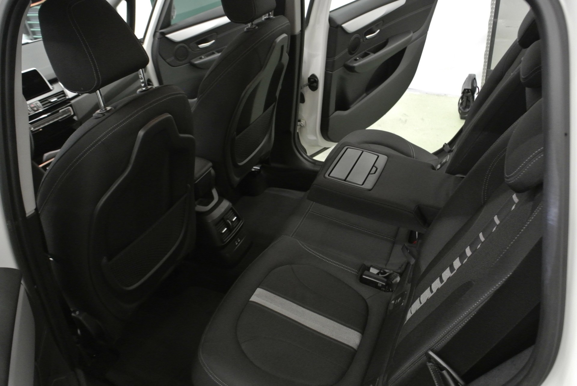 BMW 218d xDrive Gran Tourer Steptronic-image-28