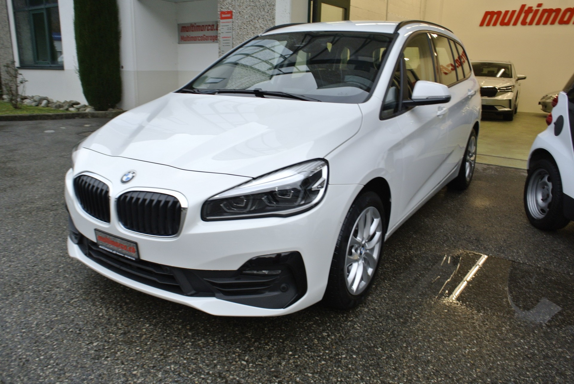 BMW 218d xDrive Gran Tourer Steptronic-image-11