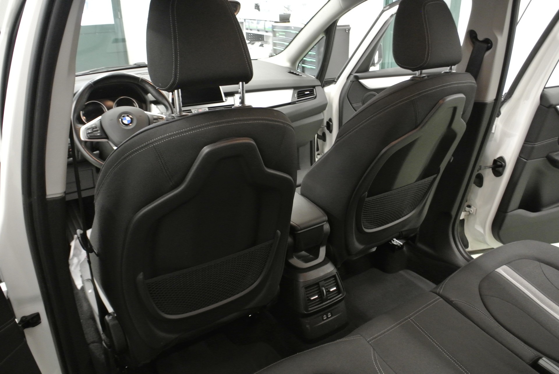 BMW 218d xDrive Gran Tourer Steptronic-image-26