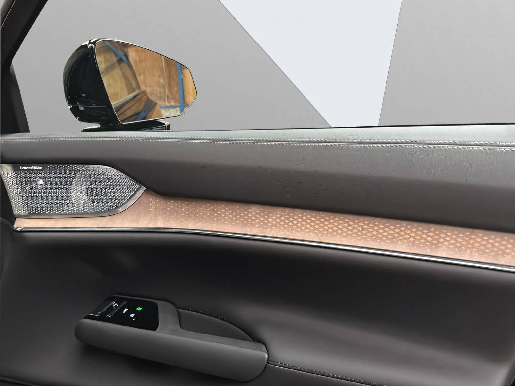 VOLVO EX 90 Twin Ultra AWD-image-14