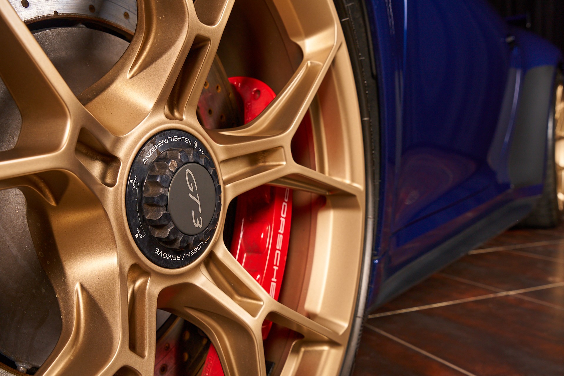 PORSCHE 911 GT3 PDK-showroom-element-2