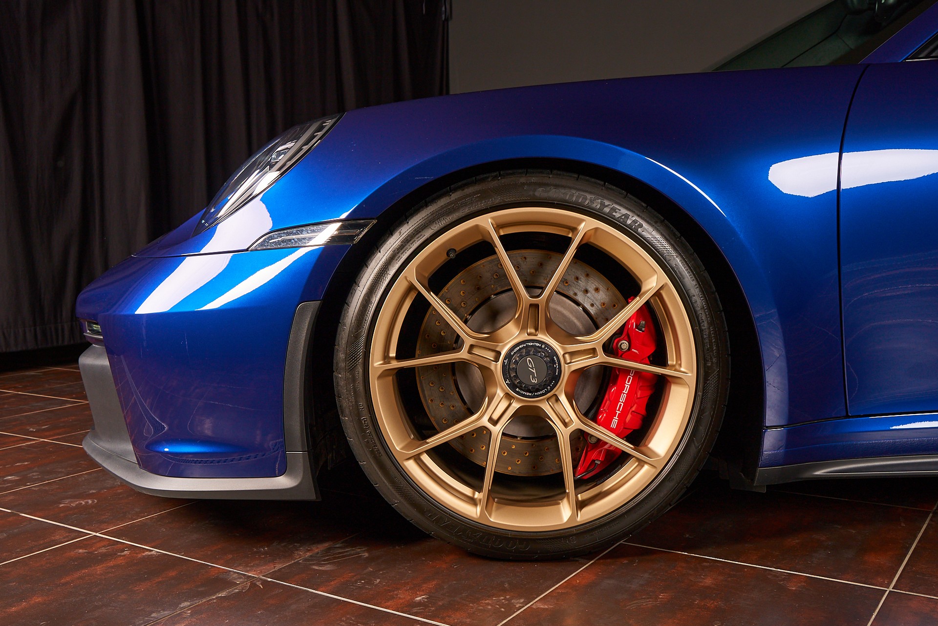 PORSCHE 911 GT3 PDK-showroom-element-1