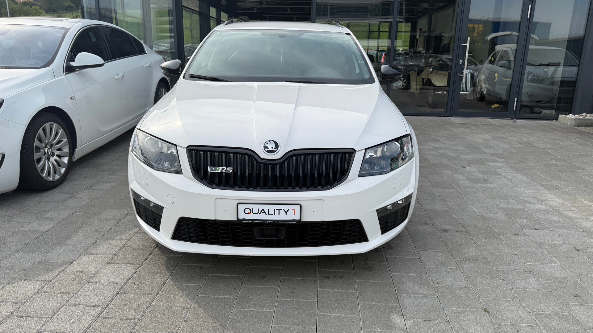 SKODA Octavia Combi 2.0 TDI RS 4x4 DSG-showroom-element-3