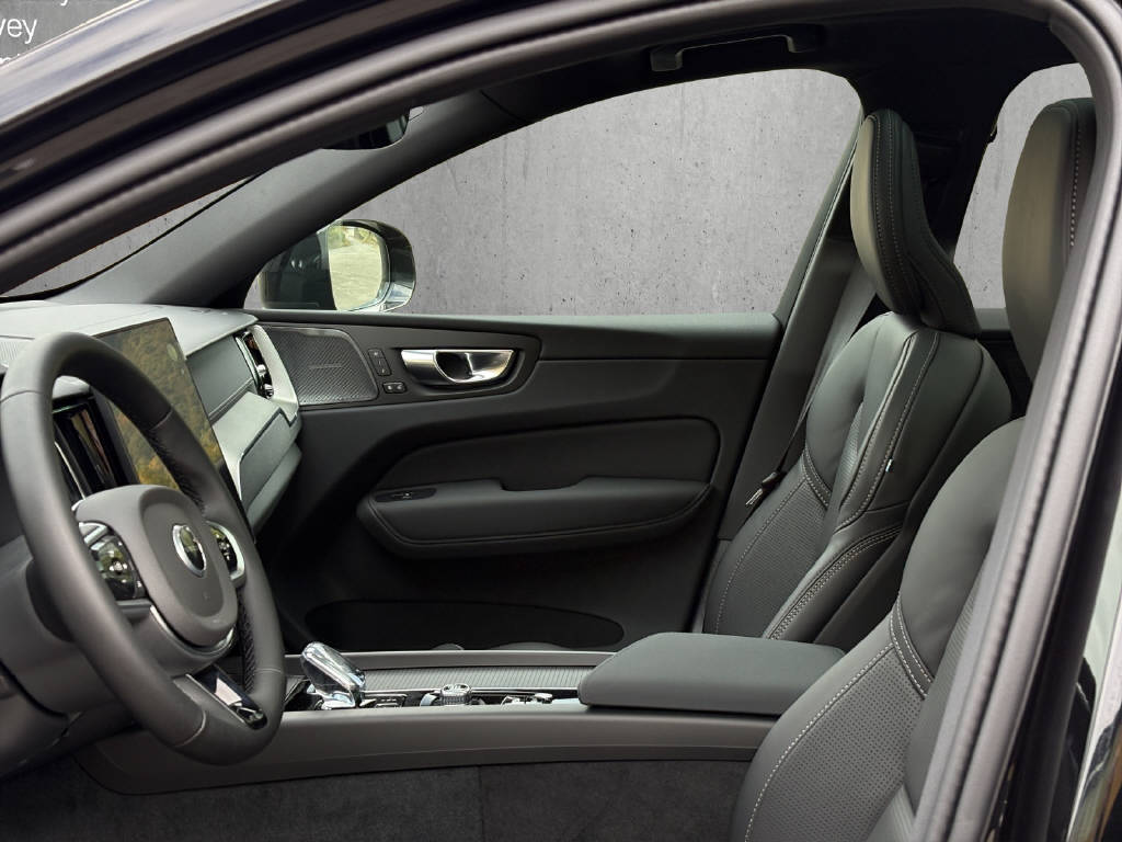 Image VOLVO XC60 XC60 2.0 T6 TE Ultra Dark eAWD