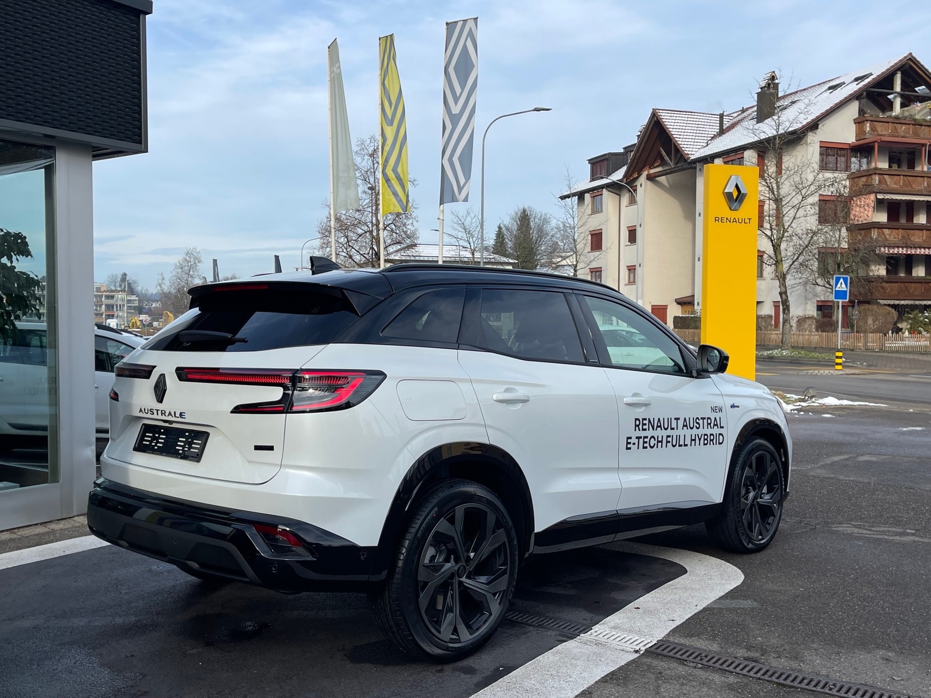 RENAULT Austral 1.2 HEV 200 Iconic Esprit Alpine A-showroom-element-2