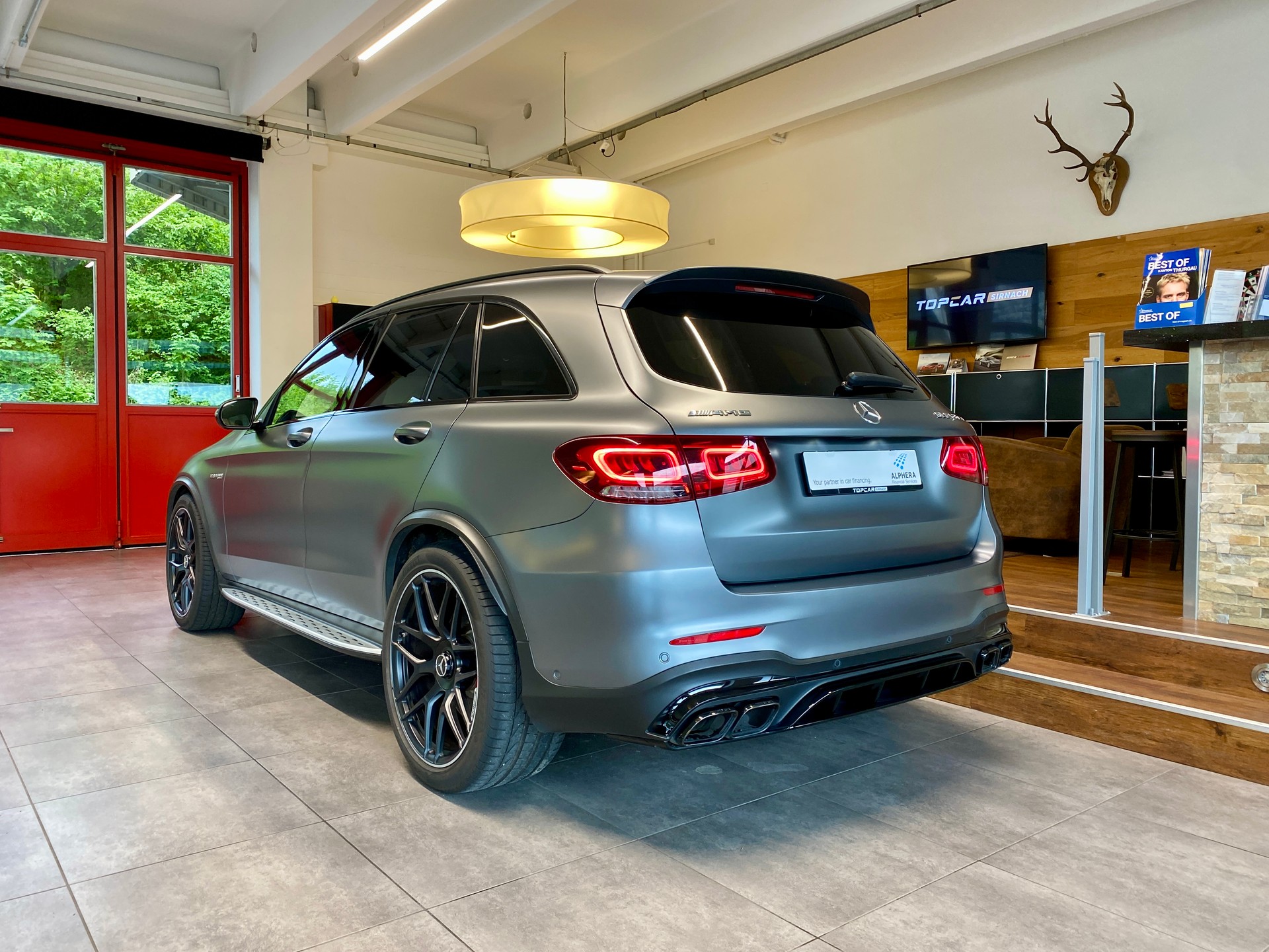 MERCEDES-BENZ GLC 63 S AMG 4Matic 9G-Tronic-showroom-element-3