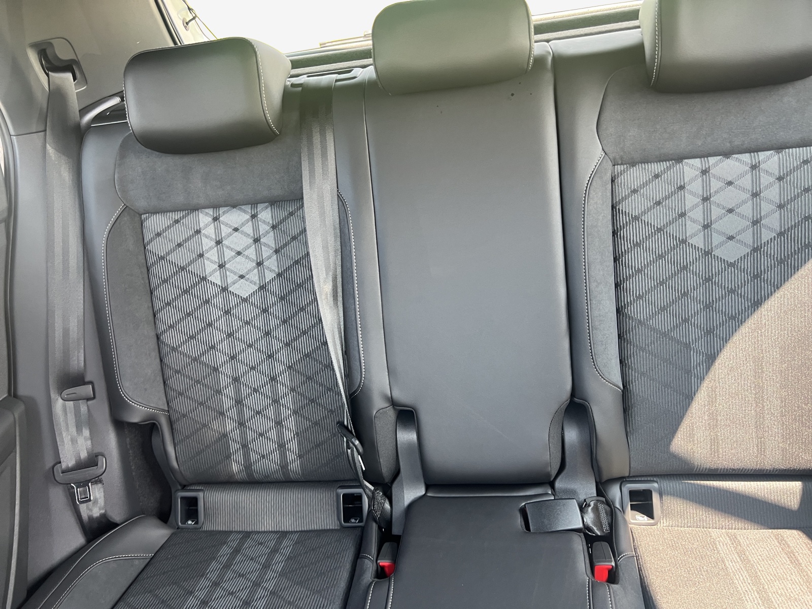 VW T-Cross 1.5 TSI EVO ACT R-Line DSG-image-11