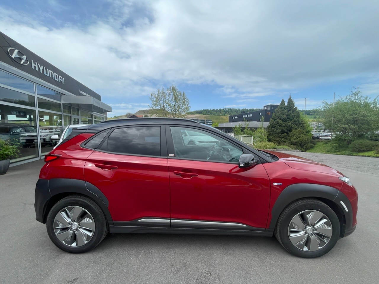 HYUNDAI Kona EV Vertex-showroom-element-1