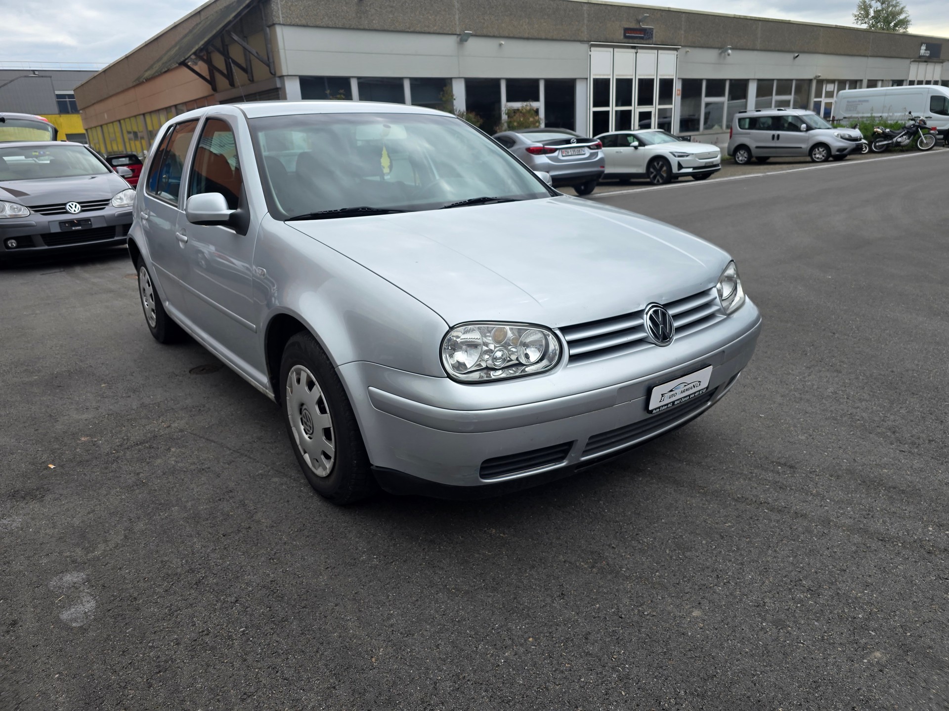 VW 1.4-showroom-element-1